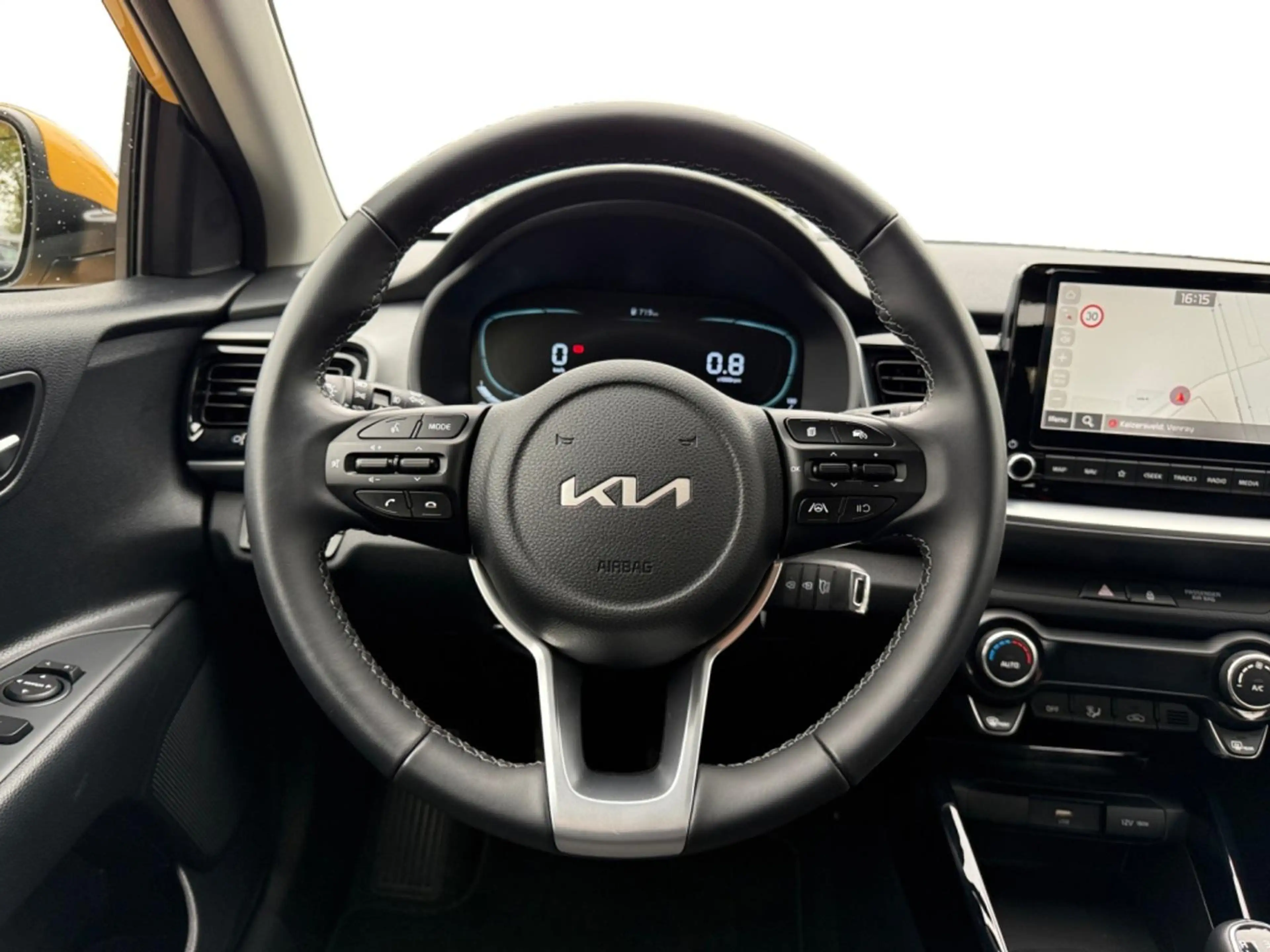 Kia Stonic 1.0 T-GDi MHEV DynamicLine I Navi I Camera I Clima — photo 12