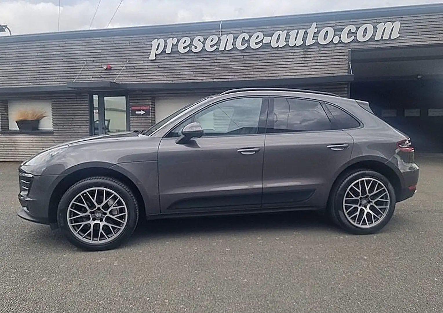 Porsche Macan 2.0 PDK BVA Grau - 2