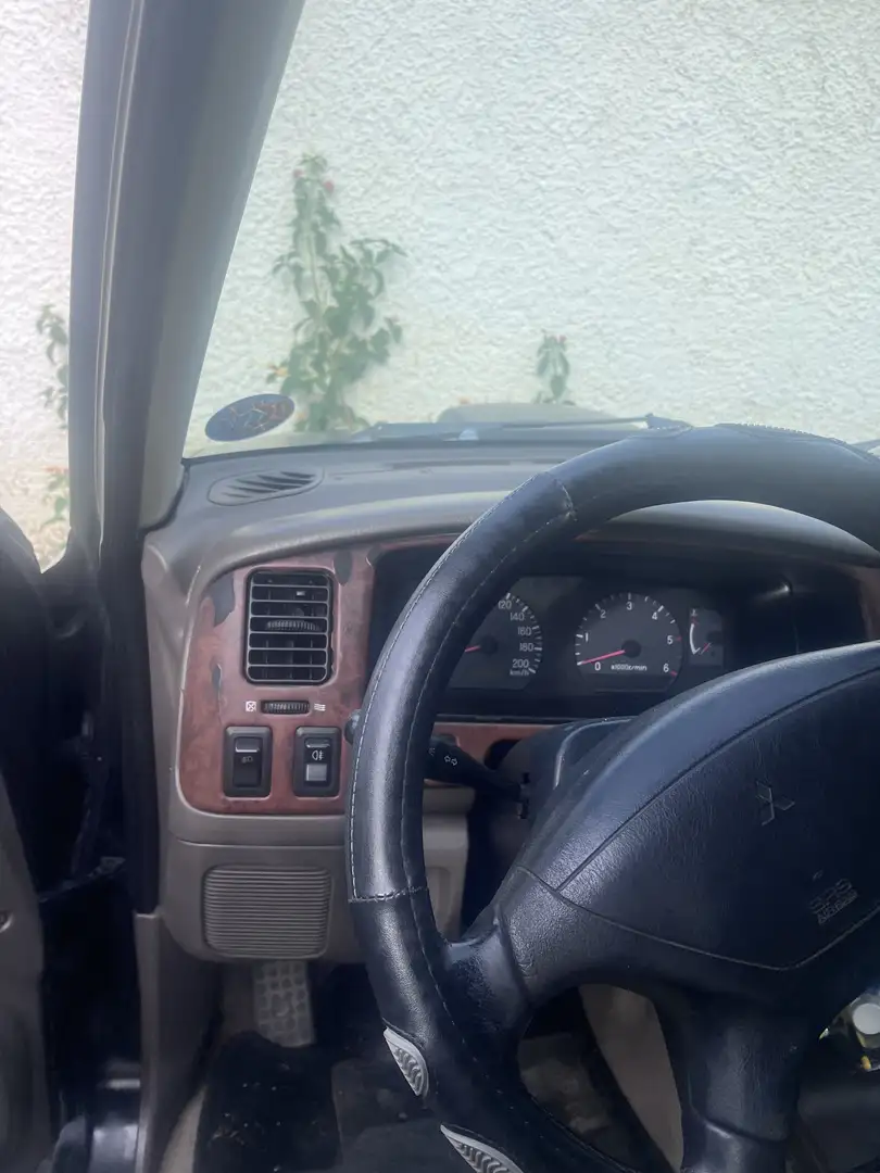 Mitsubishi Pajero Sport Wagon 2.5 tdi GLX - 2