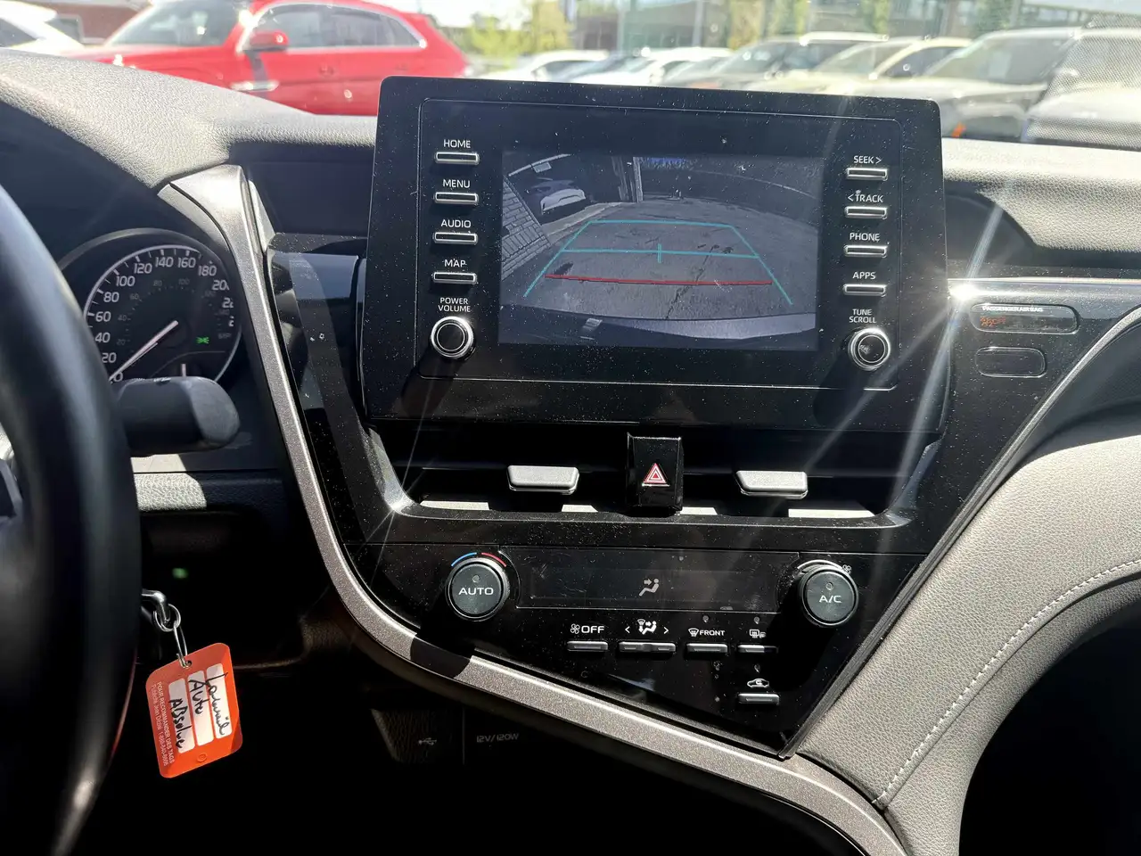 Toyota Camry снимка Toyota Camry