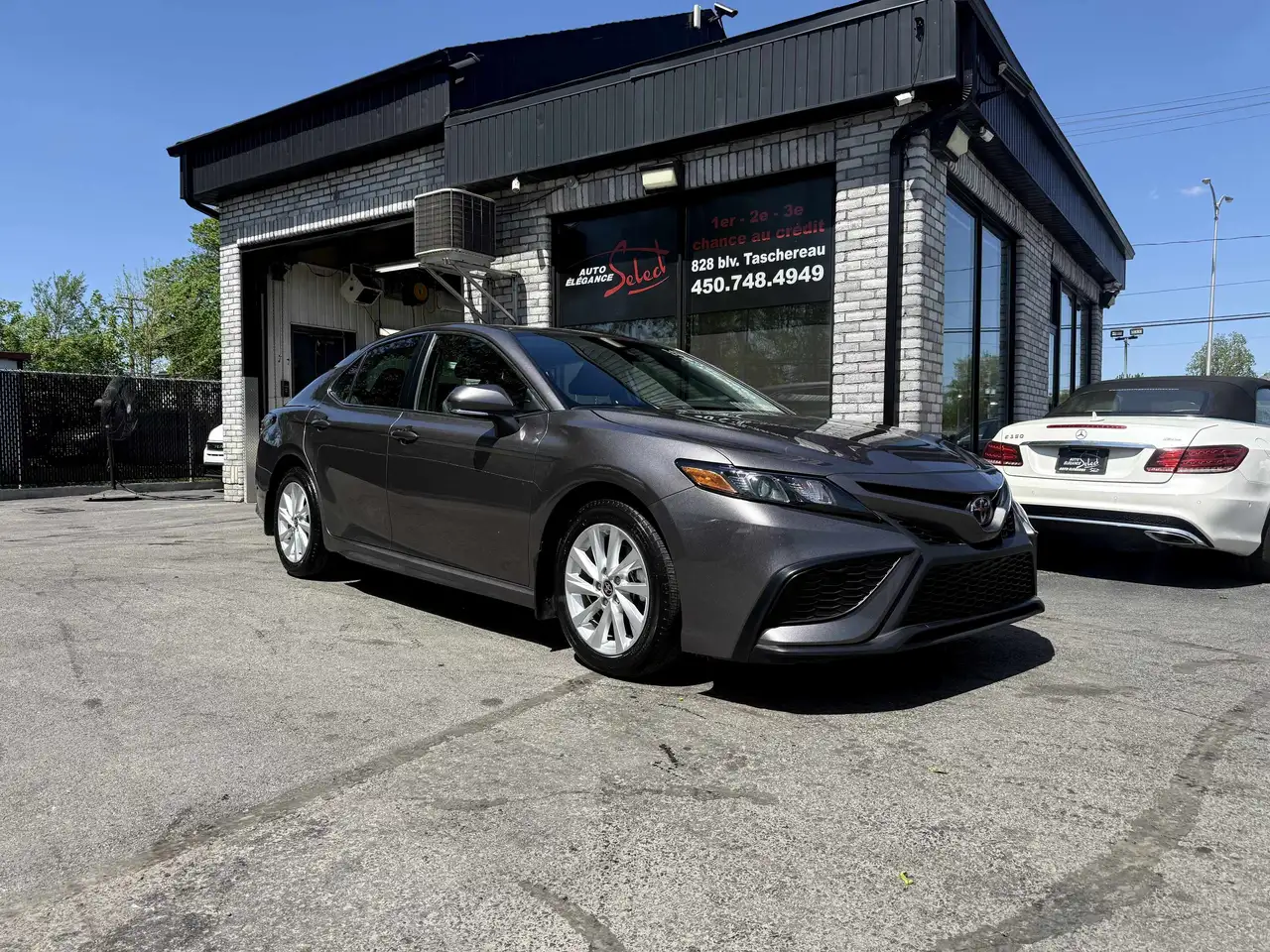 Toyota Camry снимка Toyota Camry
