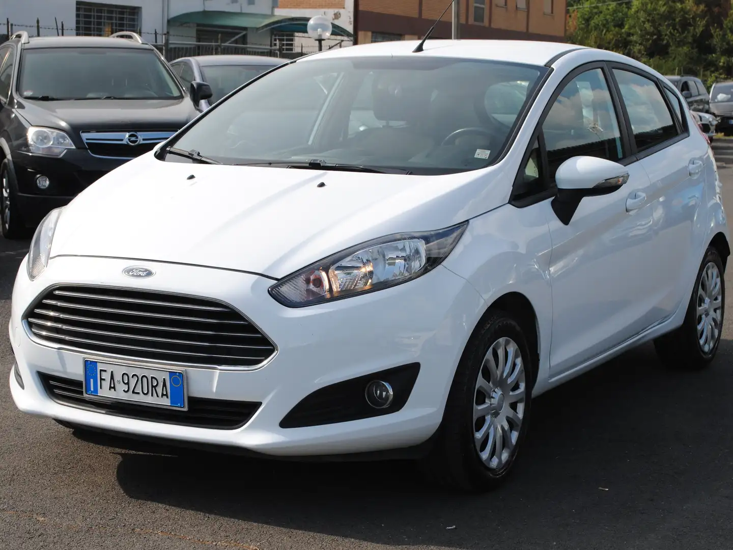 Ford Fiesta Fiesta VI 2013 5p 1.2 Black Blanc - 1