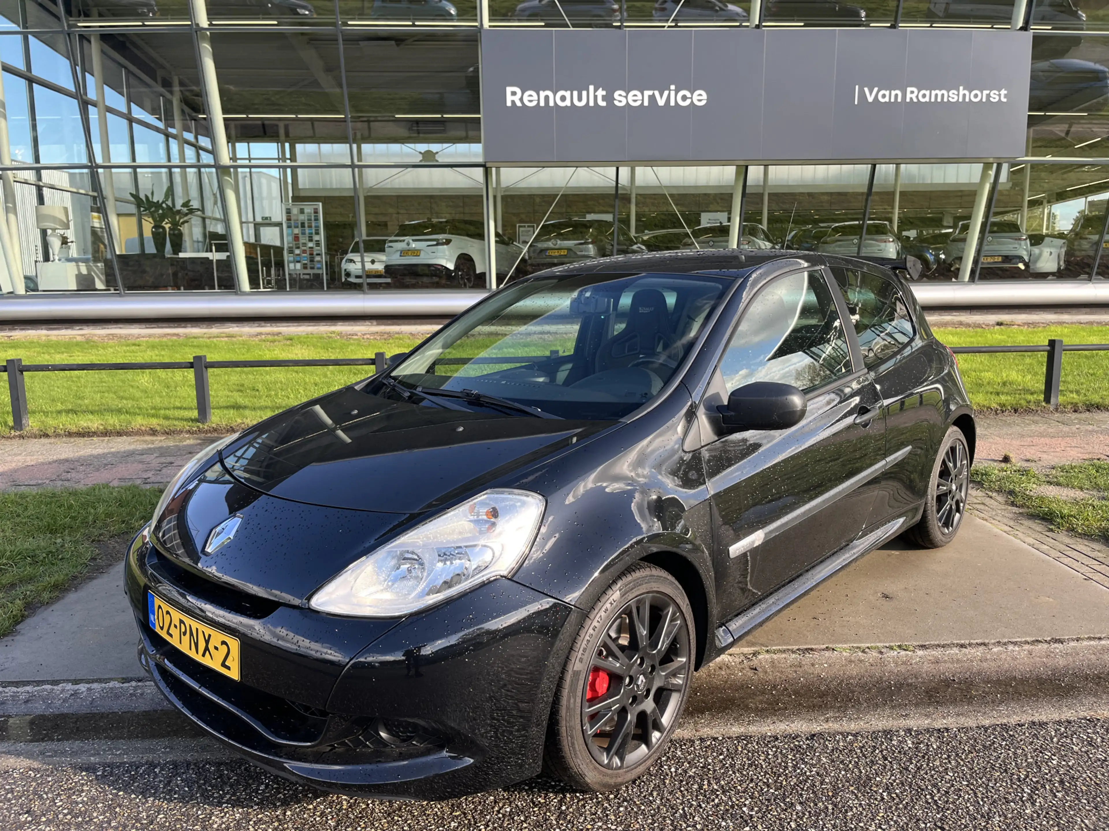 Renault Clio 2.0 RS Cup 202PK / 1e eigenaar/ NL auto/ bij ons i
