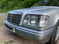 Mercedes-Benz E 220 ClassicData 2+, top Zust., Historie, Scheckheft Silber - thumbnail 10