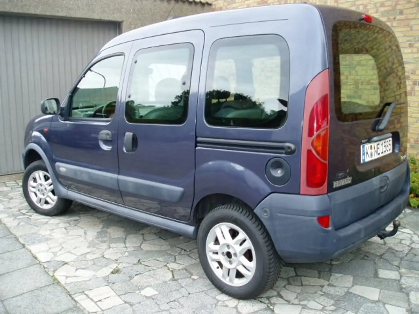 Renault Kangoo Kangoo  5-Türer 4x4 1.6 16V Privilege Violett - 2