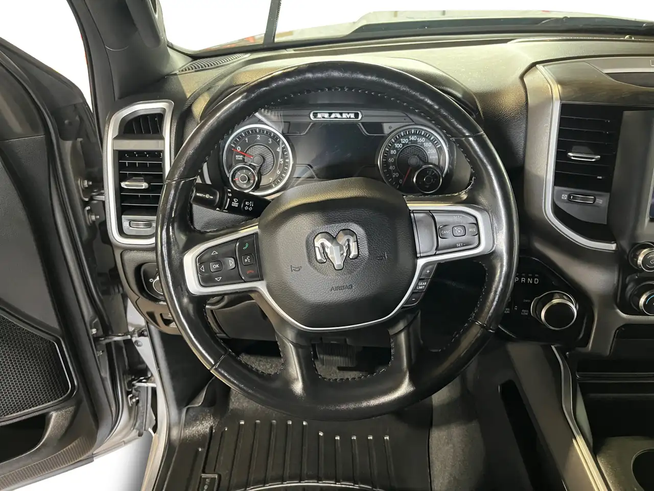 RAM 1500 fotografie RAM 1500