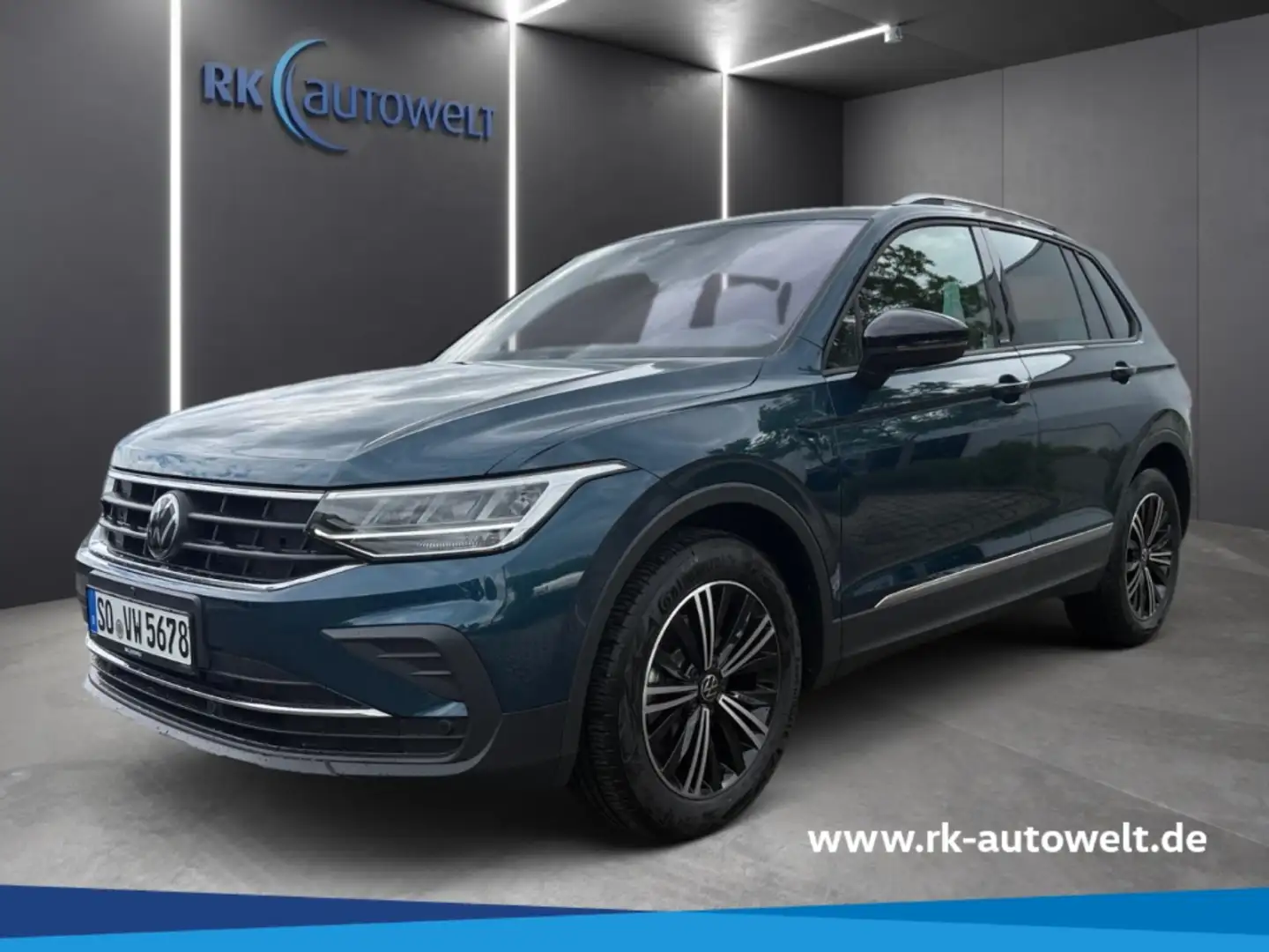 Volkswagen Tiguan ACTIVE 2,0 l TDI AHK-klappbar Navi 360 Kamera Blau - 1