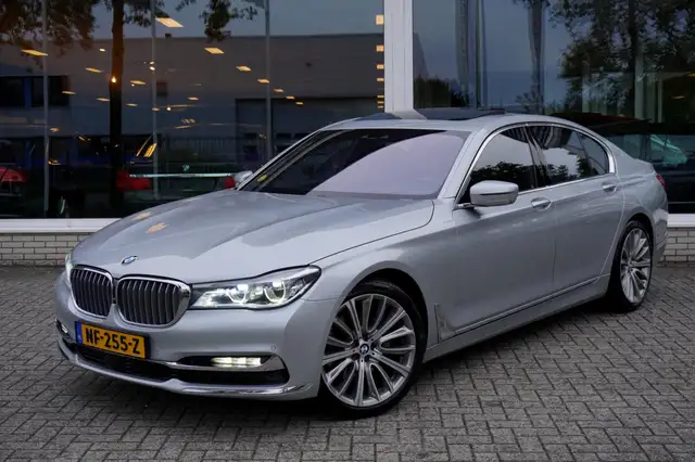 BMW 730 7-serie 730d xDrive|HUD|ACC|B&O|MASSAGE|LASER|BOMV