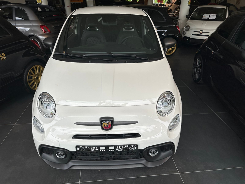 Abarth 695 1.4 T-Jet 132 kW *Beats*Xenon*Navi*Leder* — photo 3