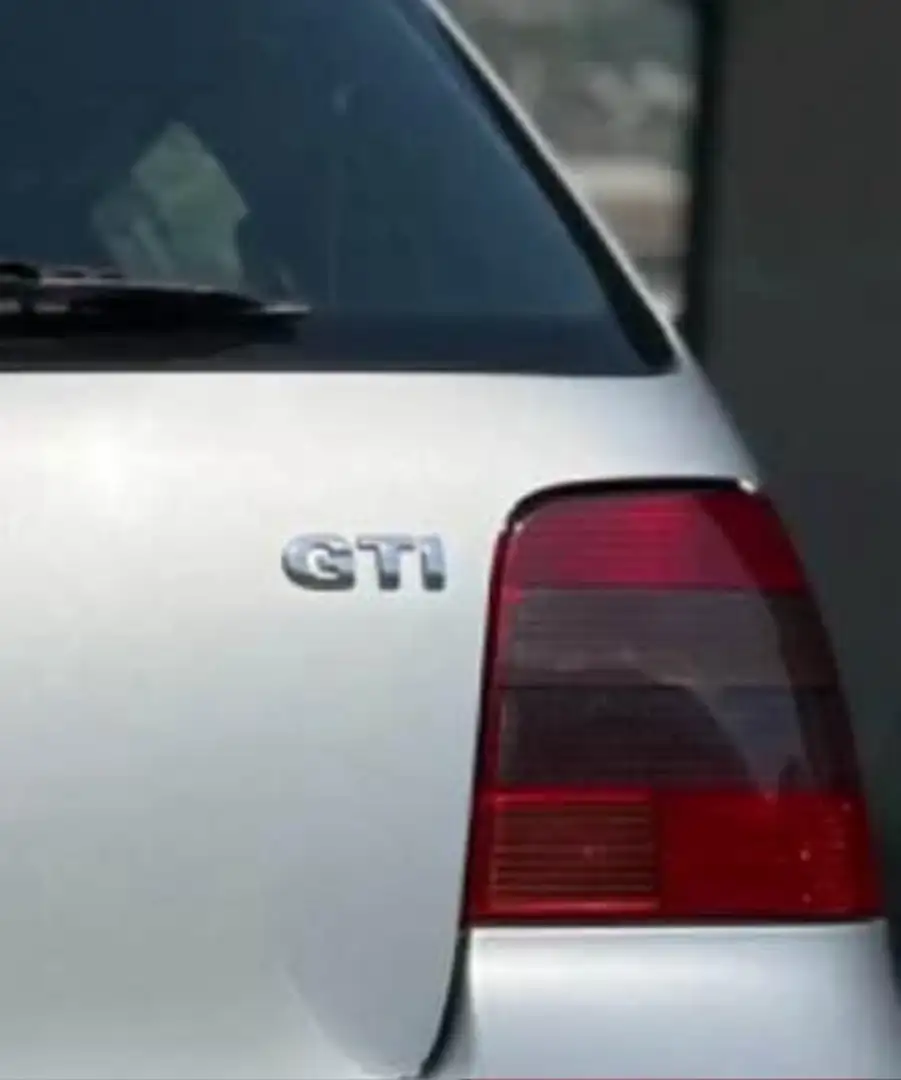 Volkswagen Golf GTI 5p 1.9 tdi 150cv Gümüş rengi - 1