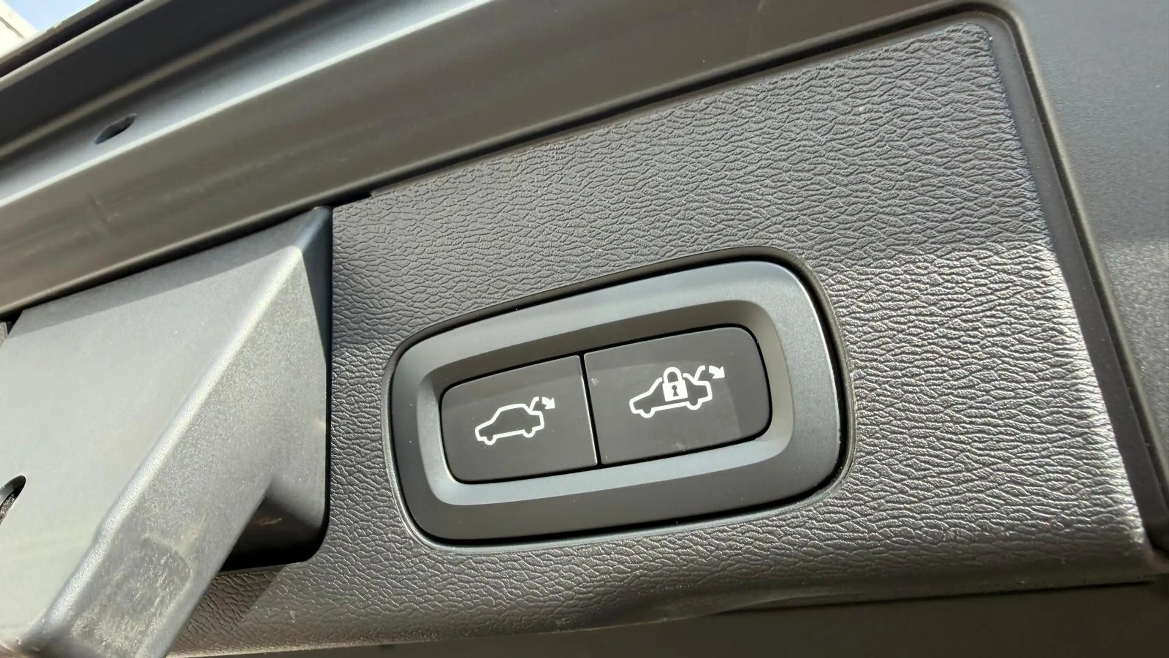 Volvo XC60 2.0 T6 Recharge AWD PHEV Pano/Keyless/Carplay/Android/Camera/1e eig — photo 12