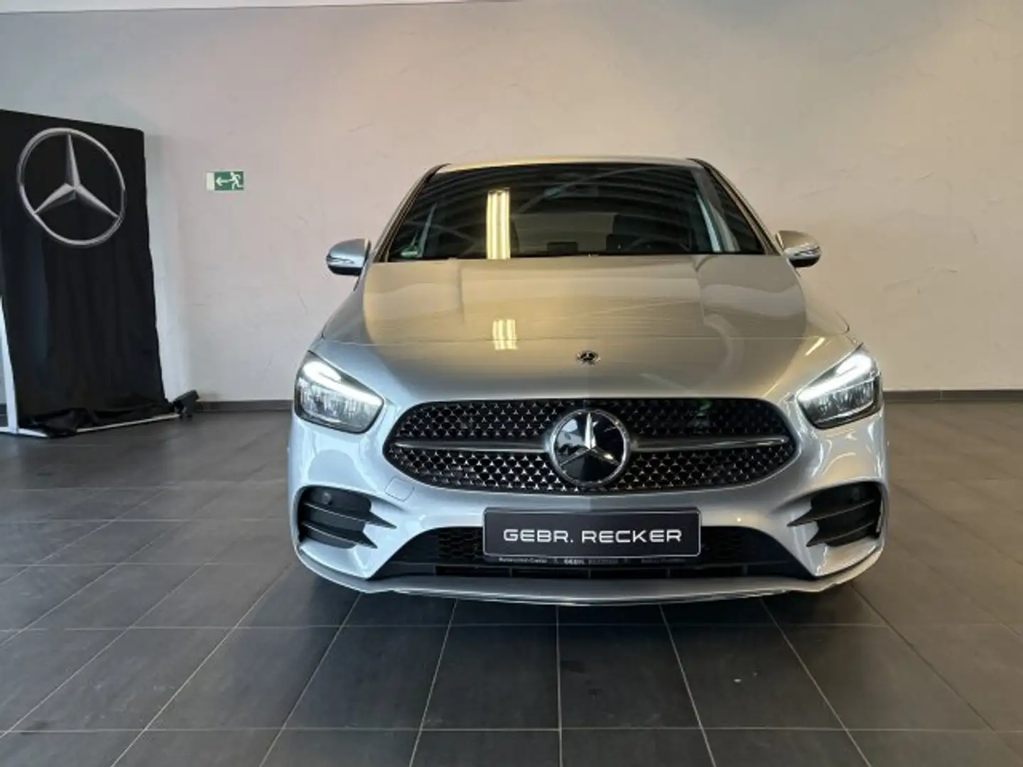 Mercedes-Benz B 200 B 200 AMG Adv Plus AHK Keyless Kamera LED eHeckk Silber - 2