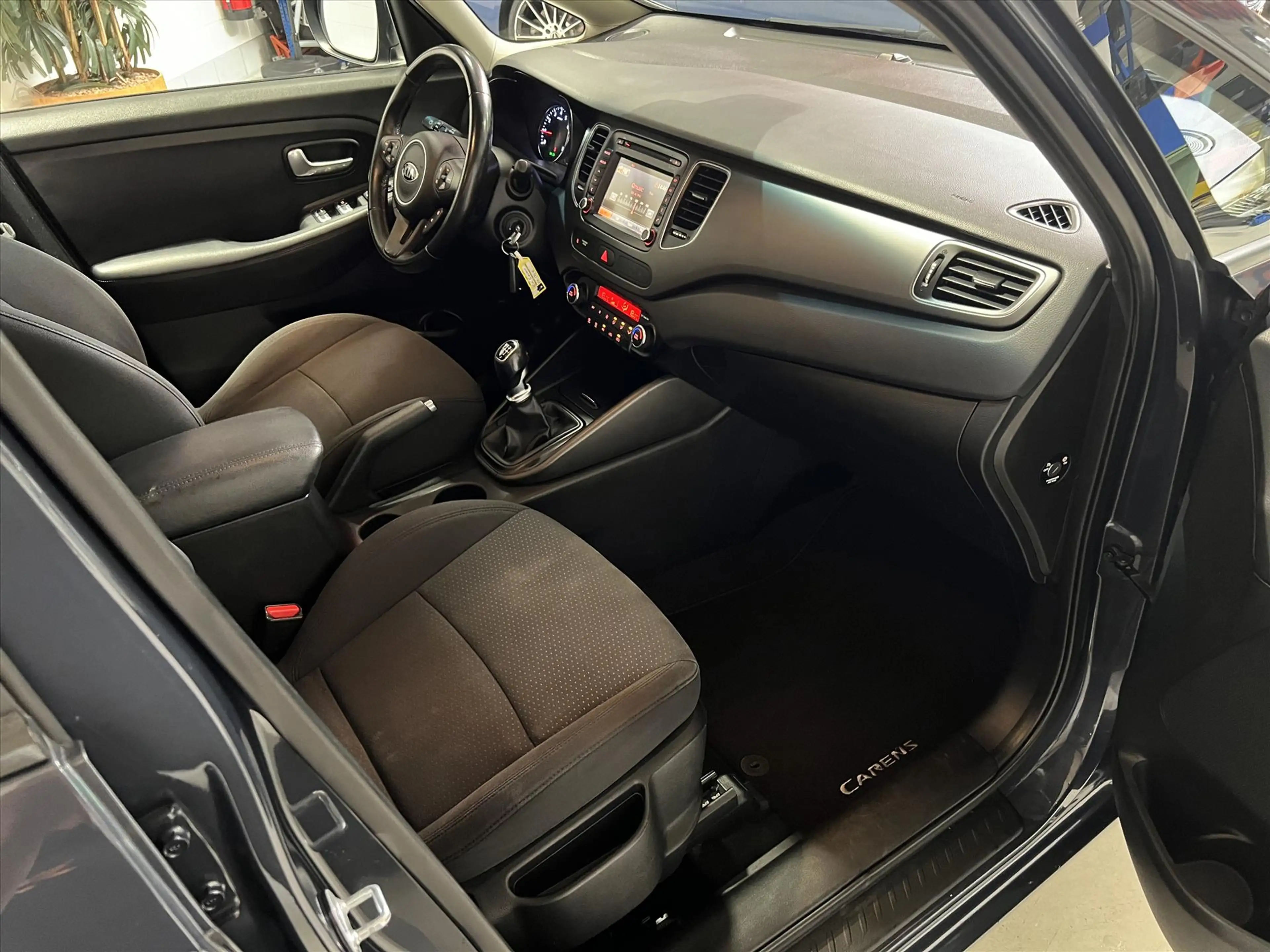 Kia Carens 1.6 GDi 135pk 7-Persoons Navi, Climate, Cruise, Tr — photo 15