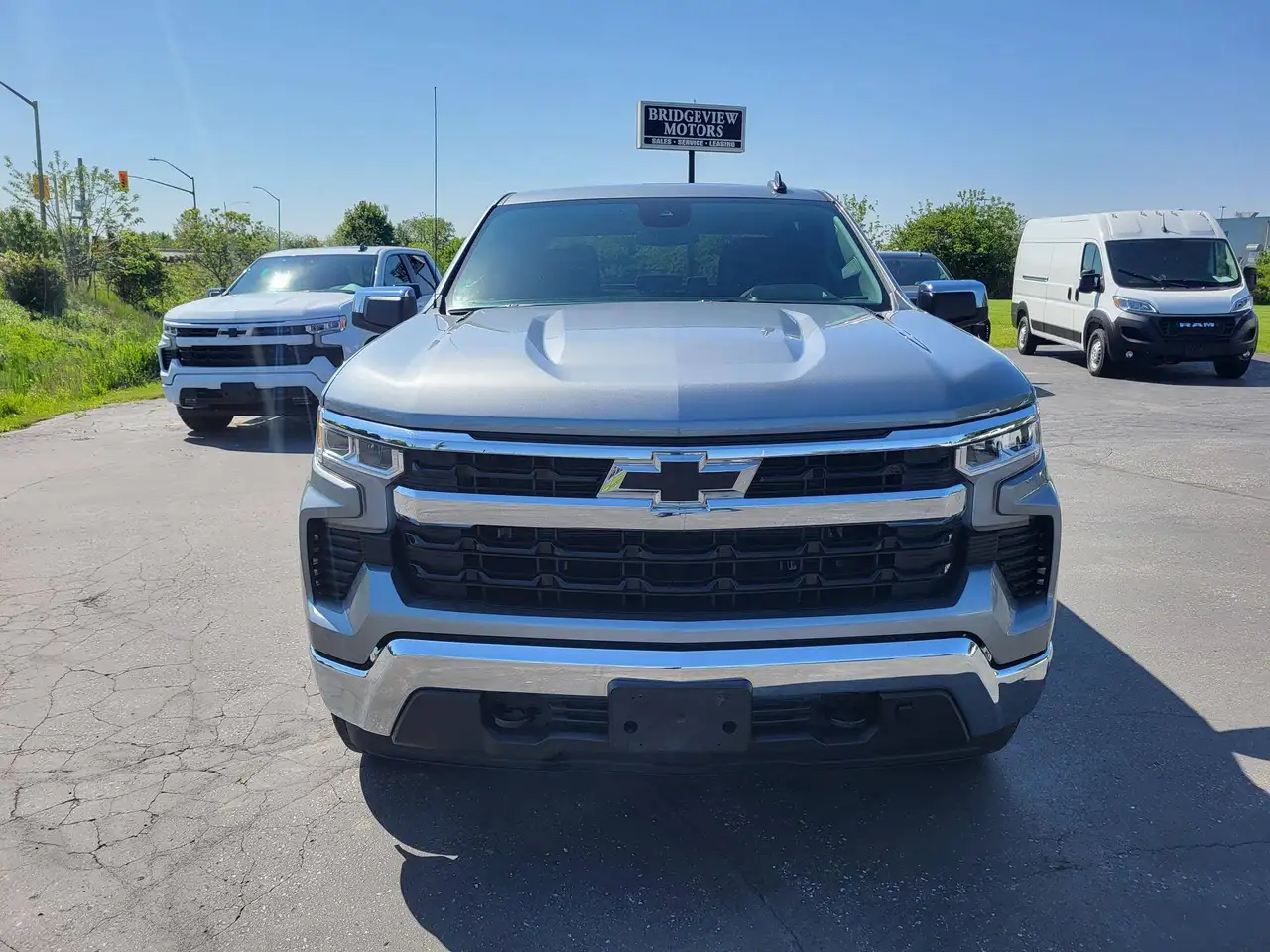 Chevrolet Silverado 1500 снимка Chevrolet Silverado 1500