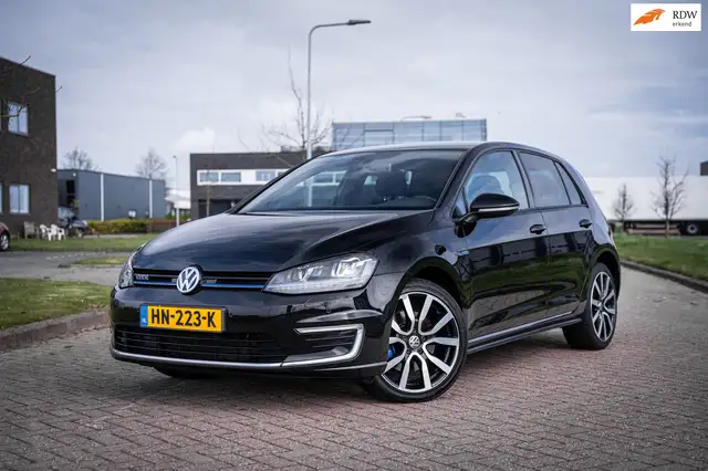 Volkswagen Golf GTE 1.4 TSI RIJKLAAR