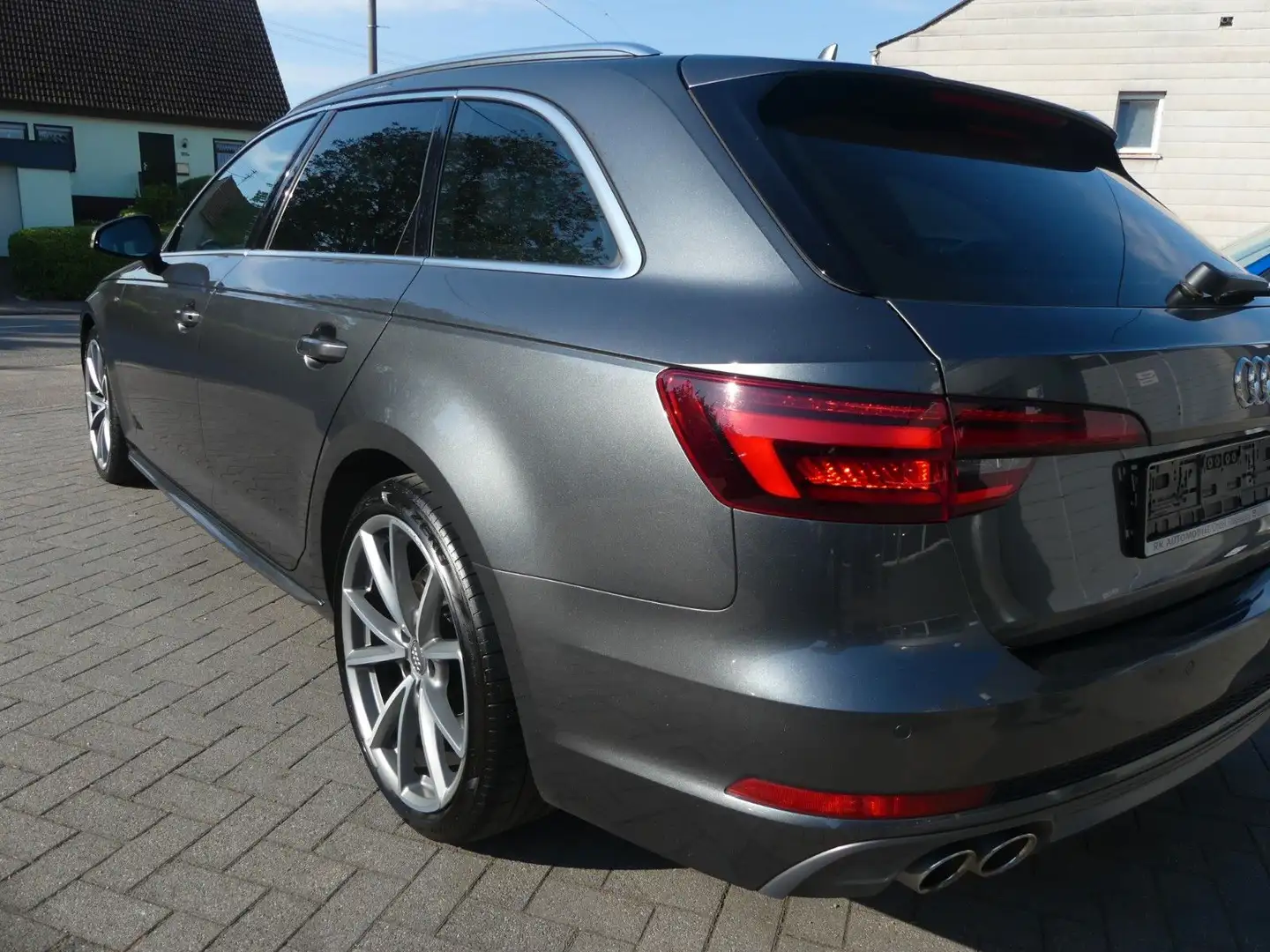 Audi A4 Avant quattro sport  Matrix AHK Gris - 2