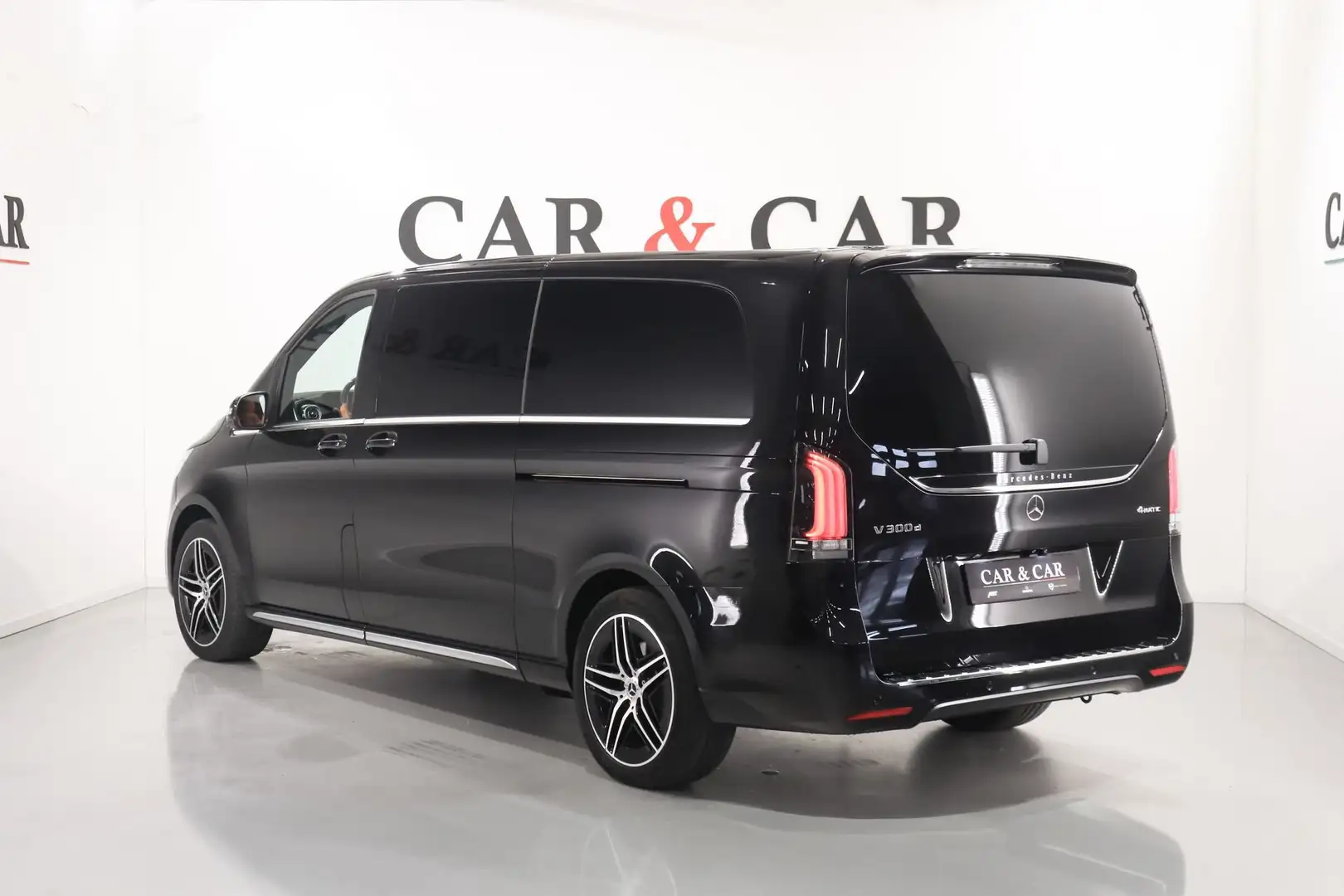 Mercedes-Benz V Rovelver VIP Royal Full - V300d 4matic Negru - 2