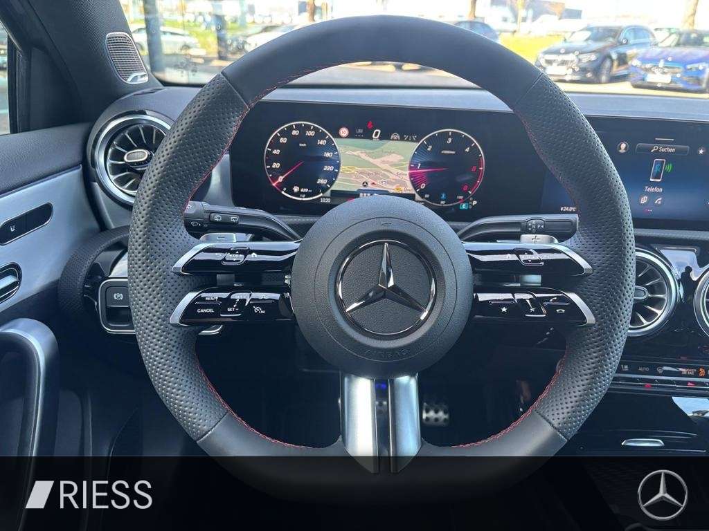 Mercedes-Benz A 220