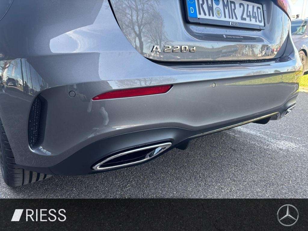 Mercedes-Benz A 220