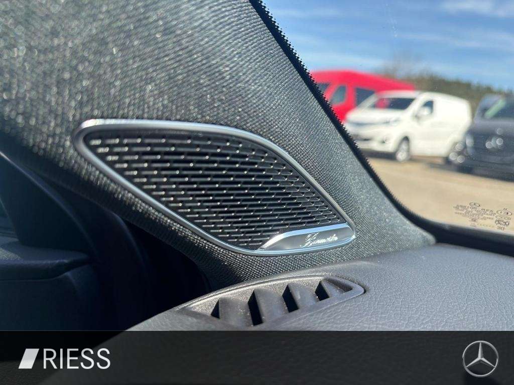 Mercedes-Benz A 220