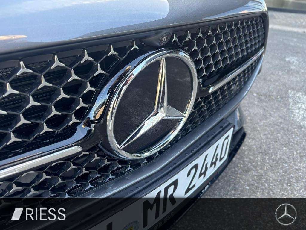 Mercedes-Benz A 220