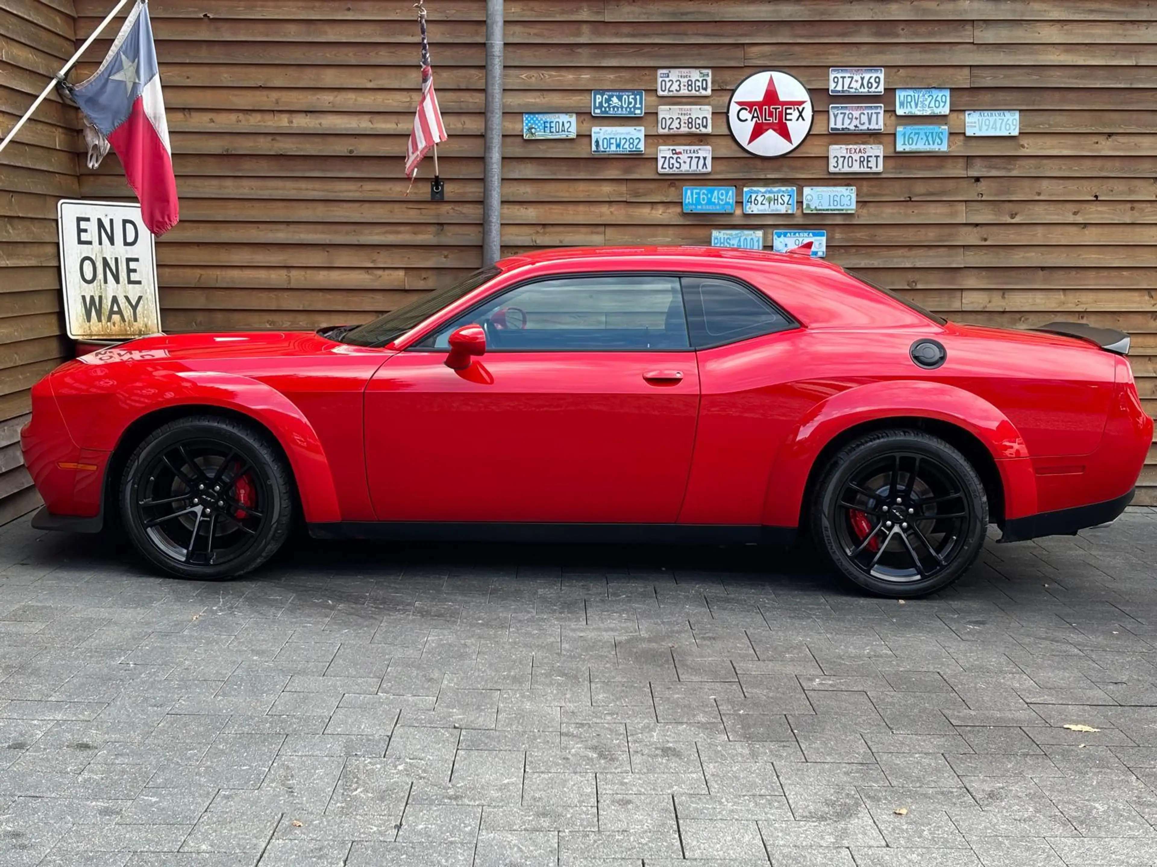 Dodge Challenger 5,7L V8 Widebody Brembo Performance — photo 9