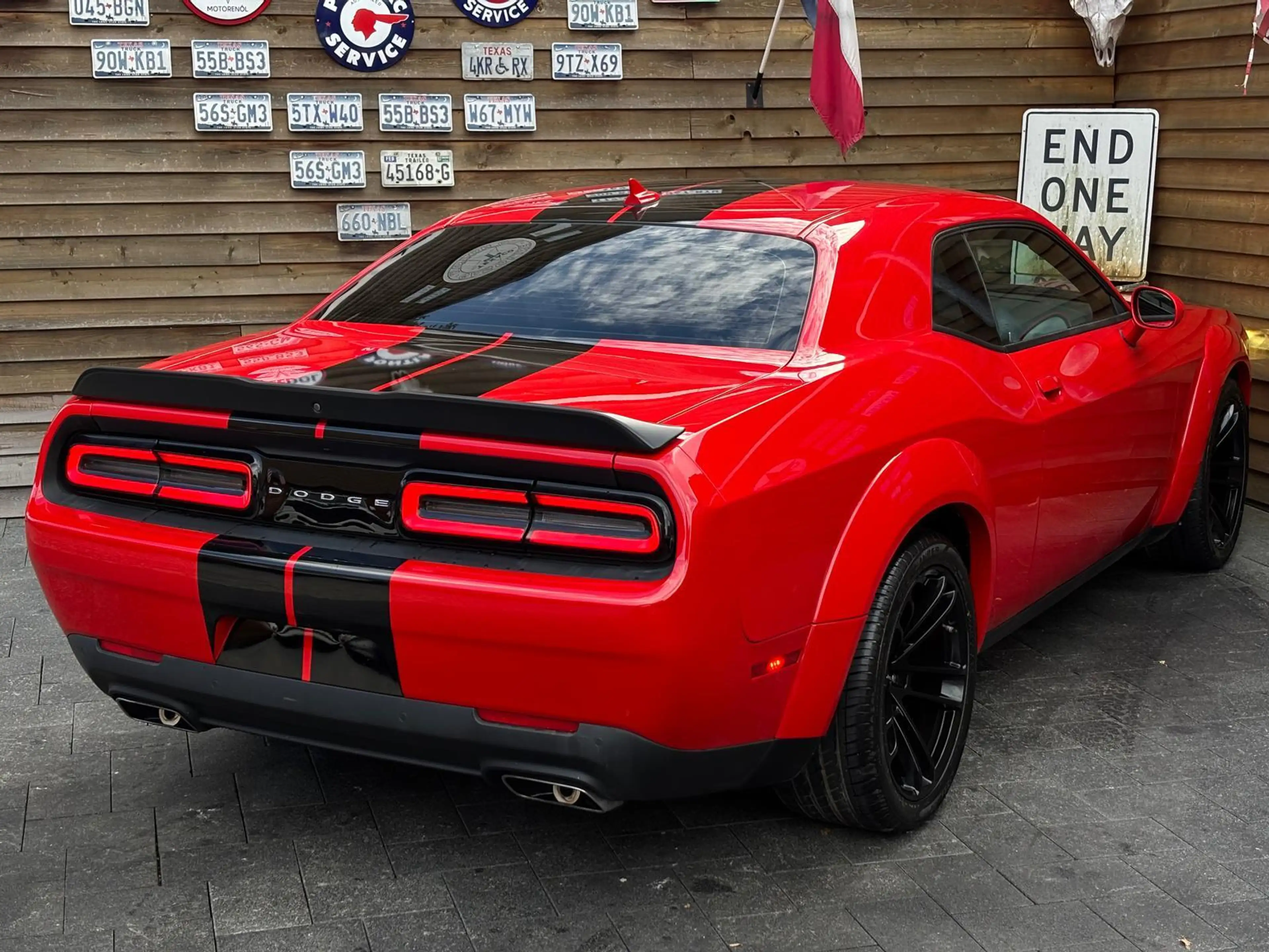 Dodge Challenger 5,7L V8 Widebody Brembo Performance — photo 14