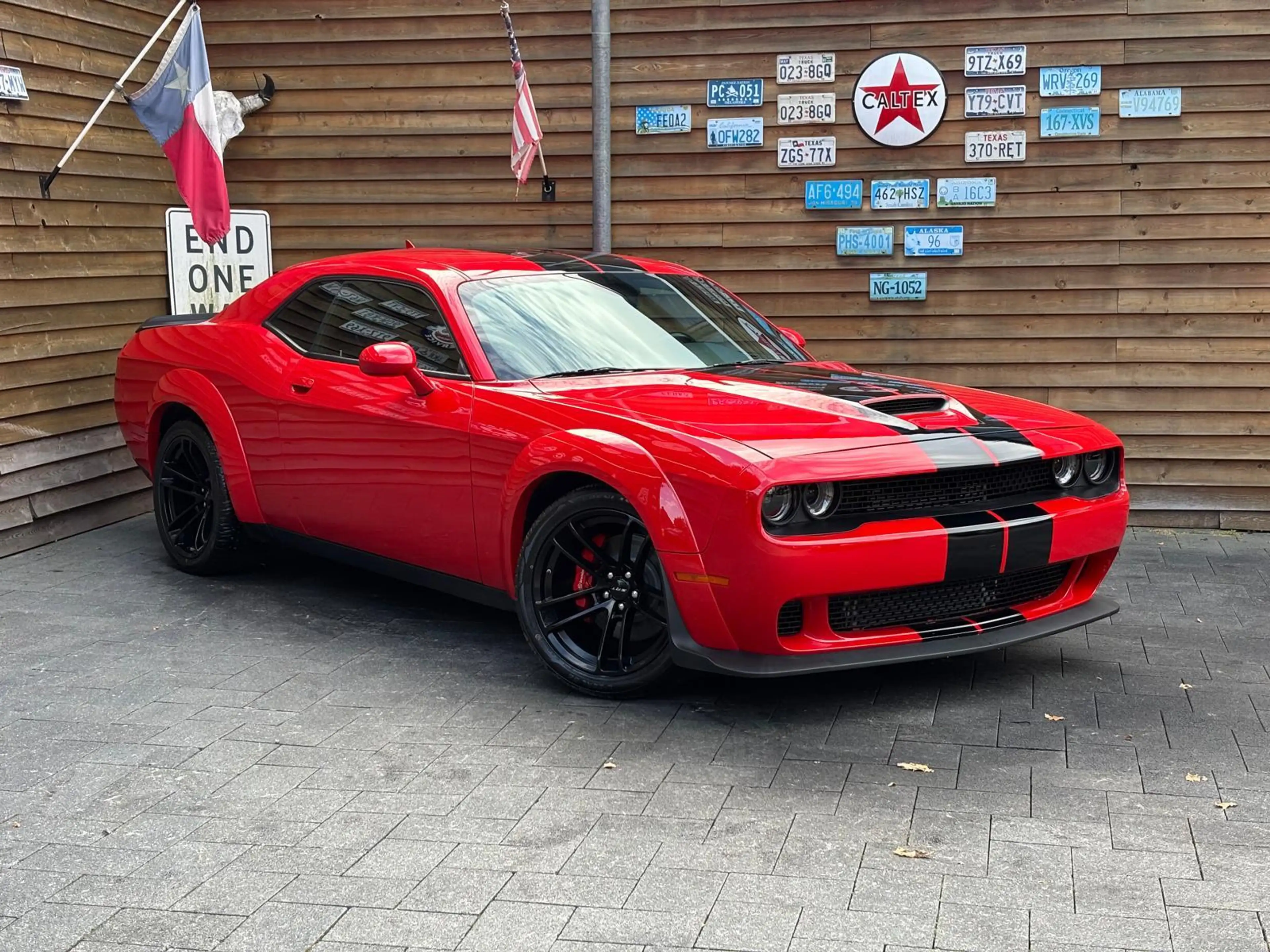 Dodge Challenger 5,7L V8 Widebody Brembo Performance — photo 2