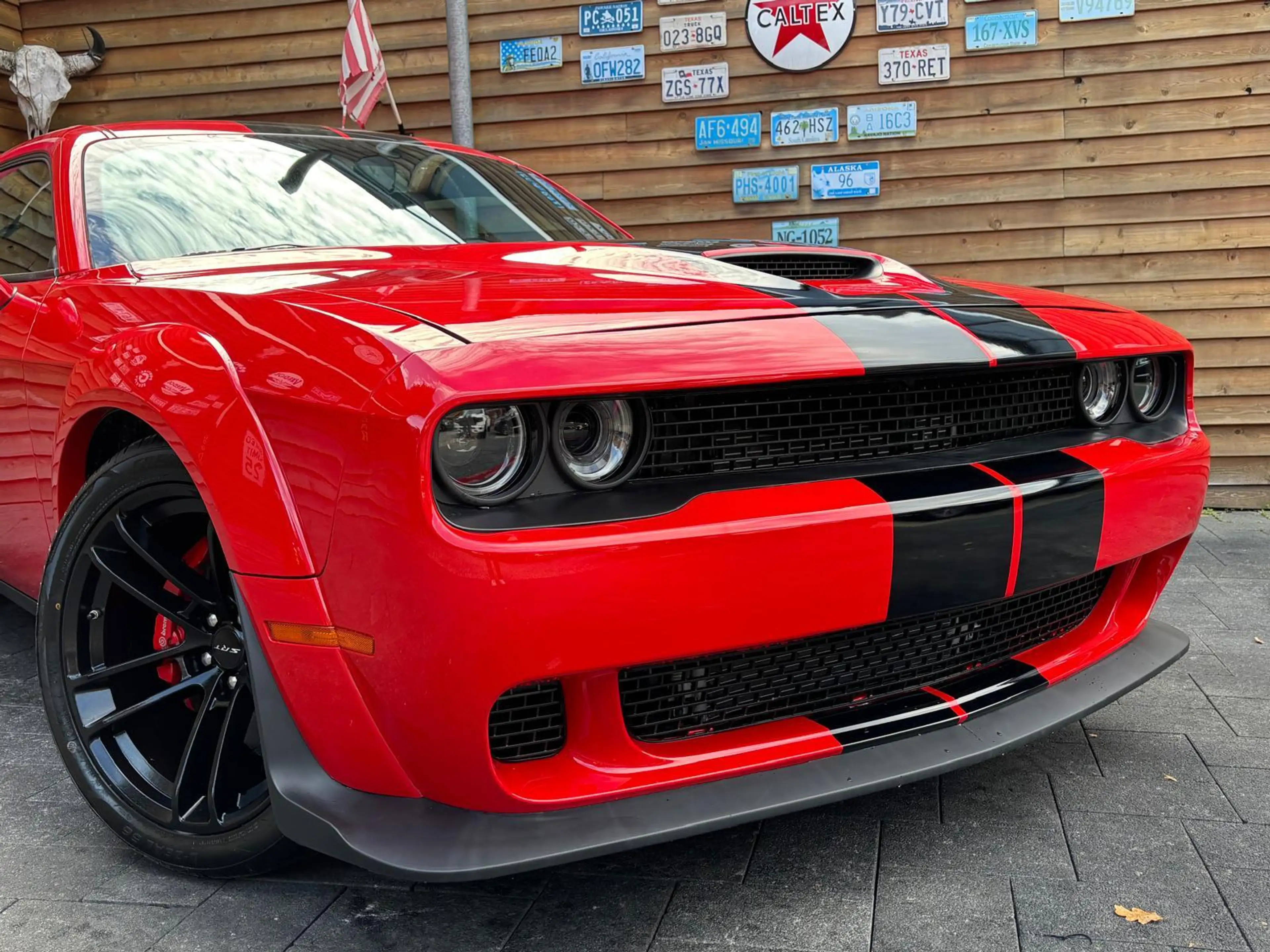 Dodge Challenger 5,7L V8 Widebody Brembo Performance — photo 4