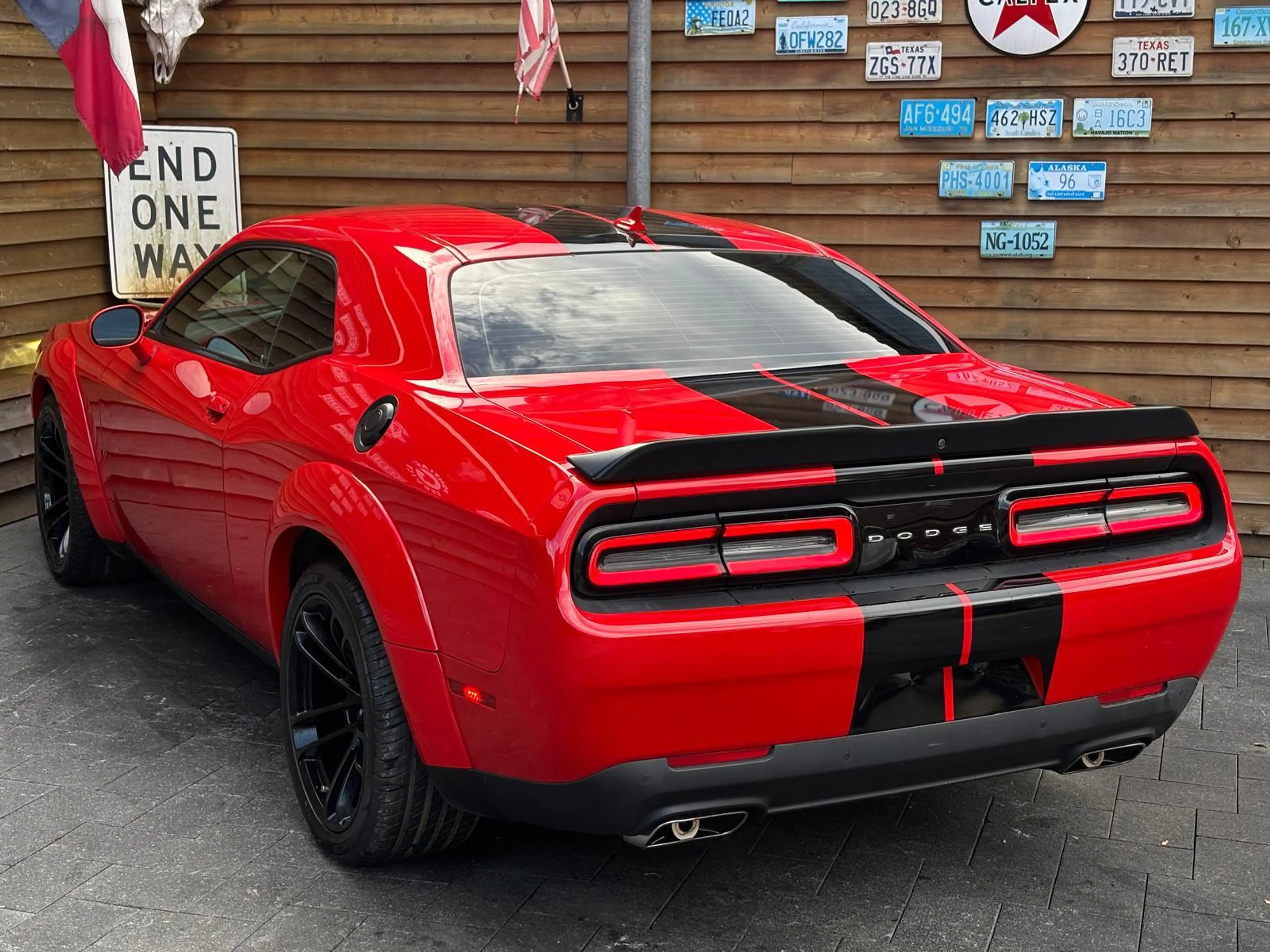 Dodge Challenger 5,7L V8 Widebody Brembo Performance — photo 12