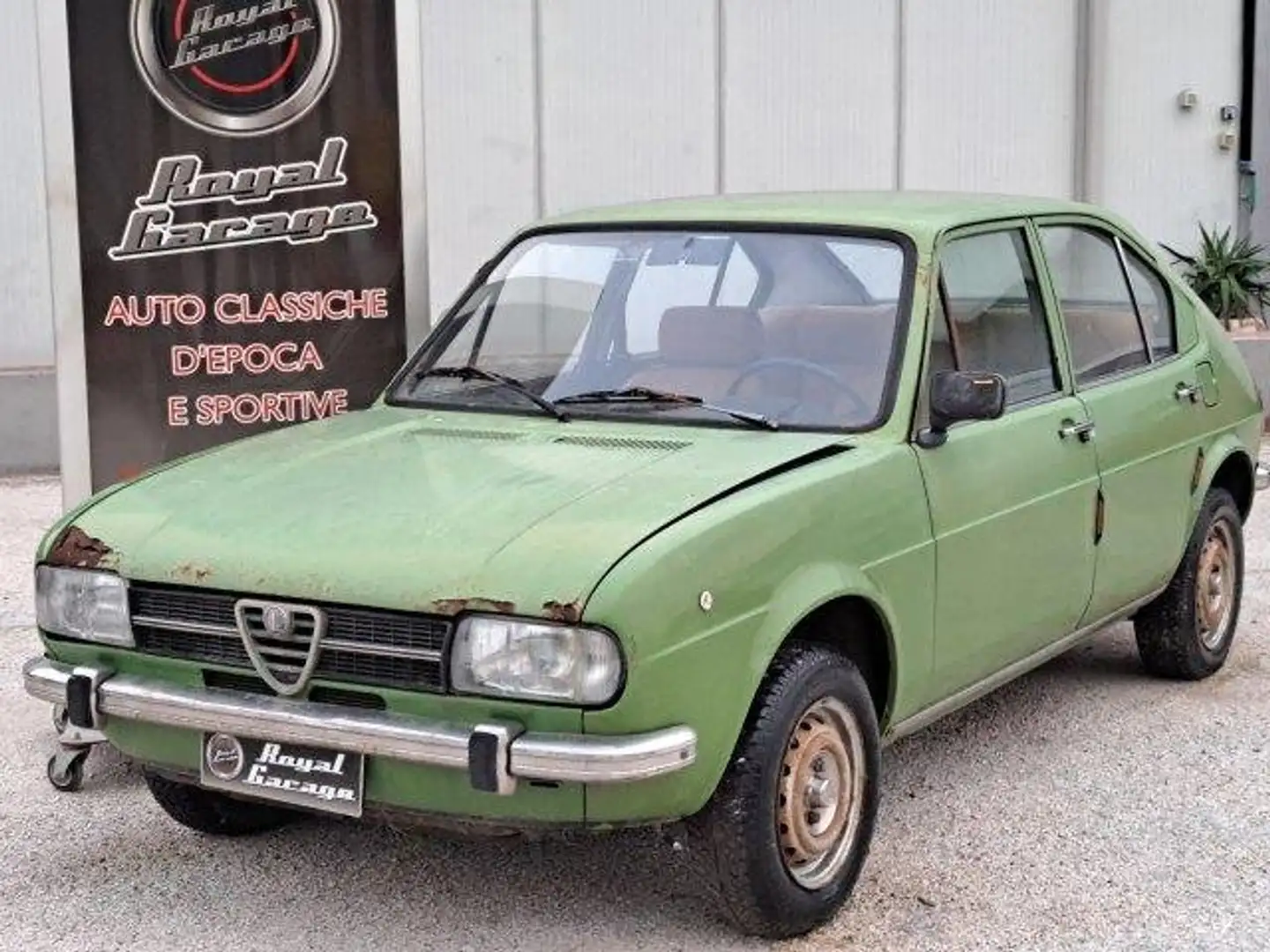 Alfa Romeo Alfasud Alfasud l 1.2 1°s. 901d -da restauro-76 Grün - 1