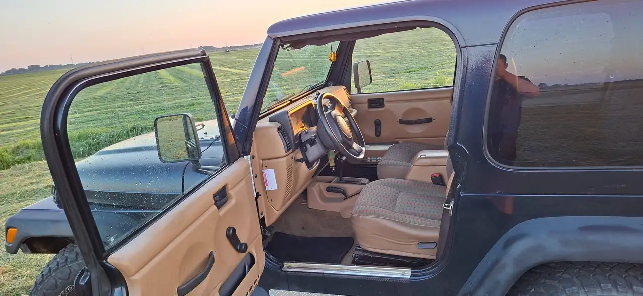 Jeep Wrangler 4.0i Hardtop, foto 6