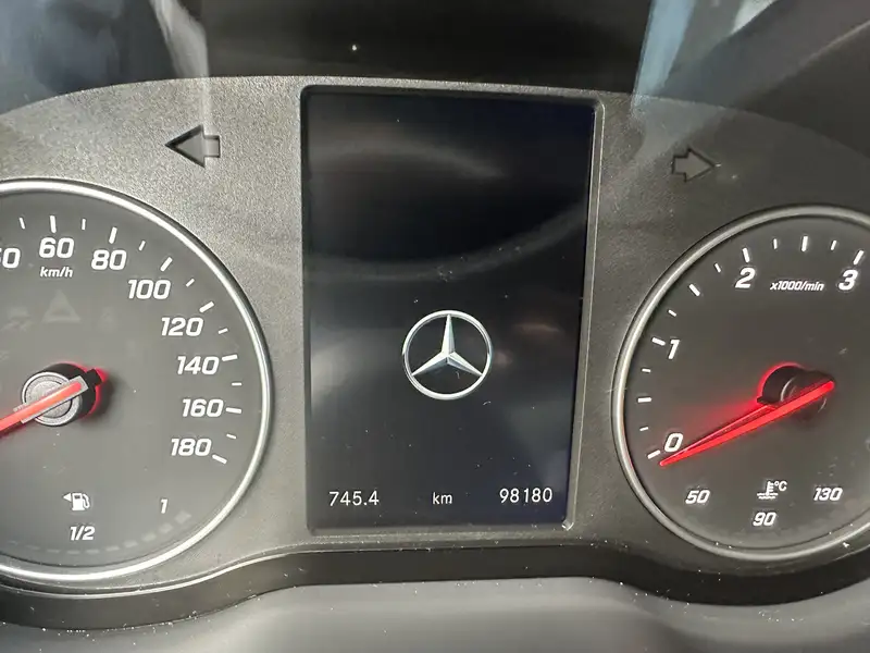 Annonce voiture d'occasion Mercedes-Benz - CARADIZE