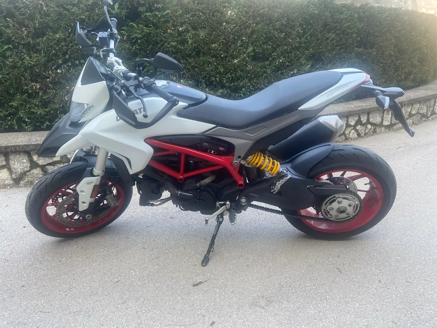 Ducati Hypermotard 939 Star Silk White Weiß - 2