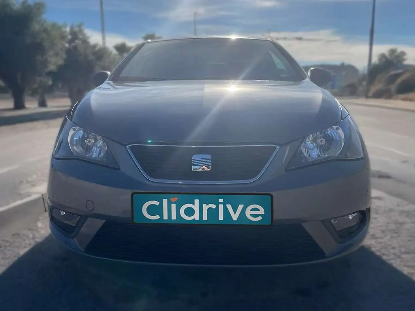 SEAT Ibiza SC 1.2 Tsi Reference Tech 85 Gris - 2