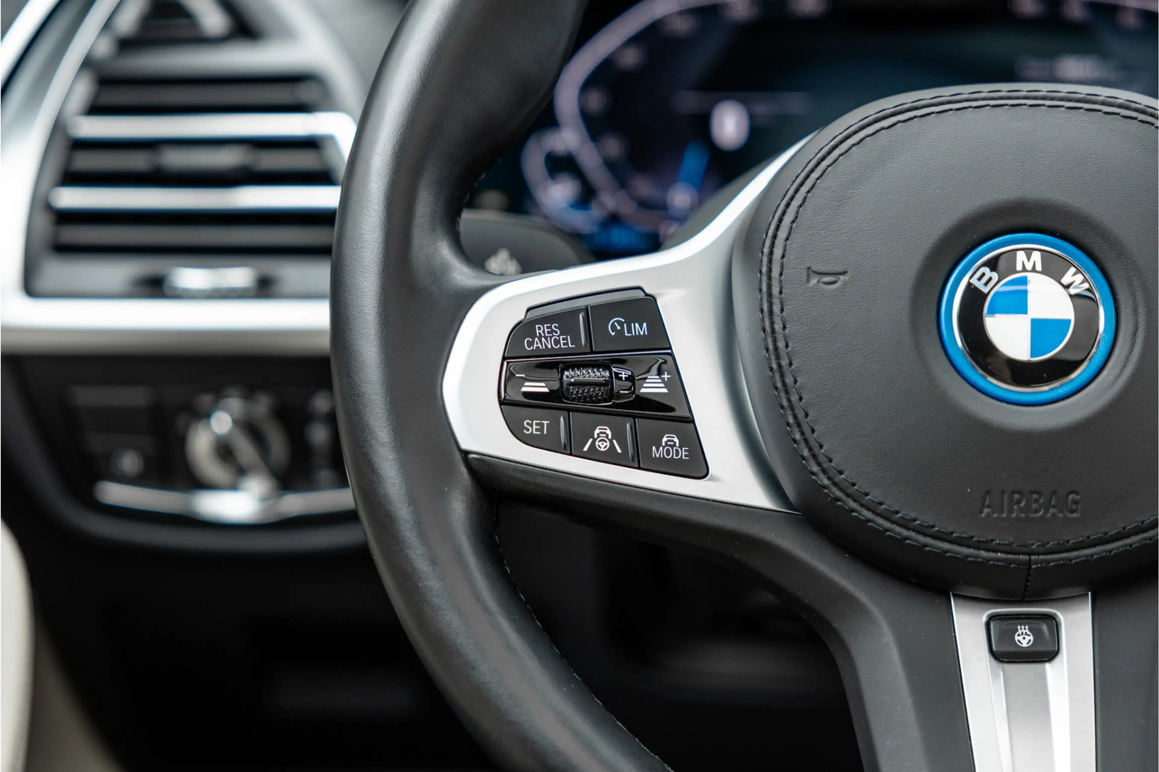 BMW iX3 High Executive 80 kWh — photo 43