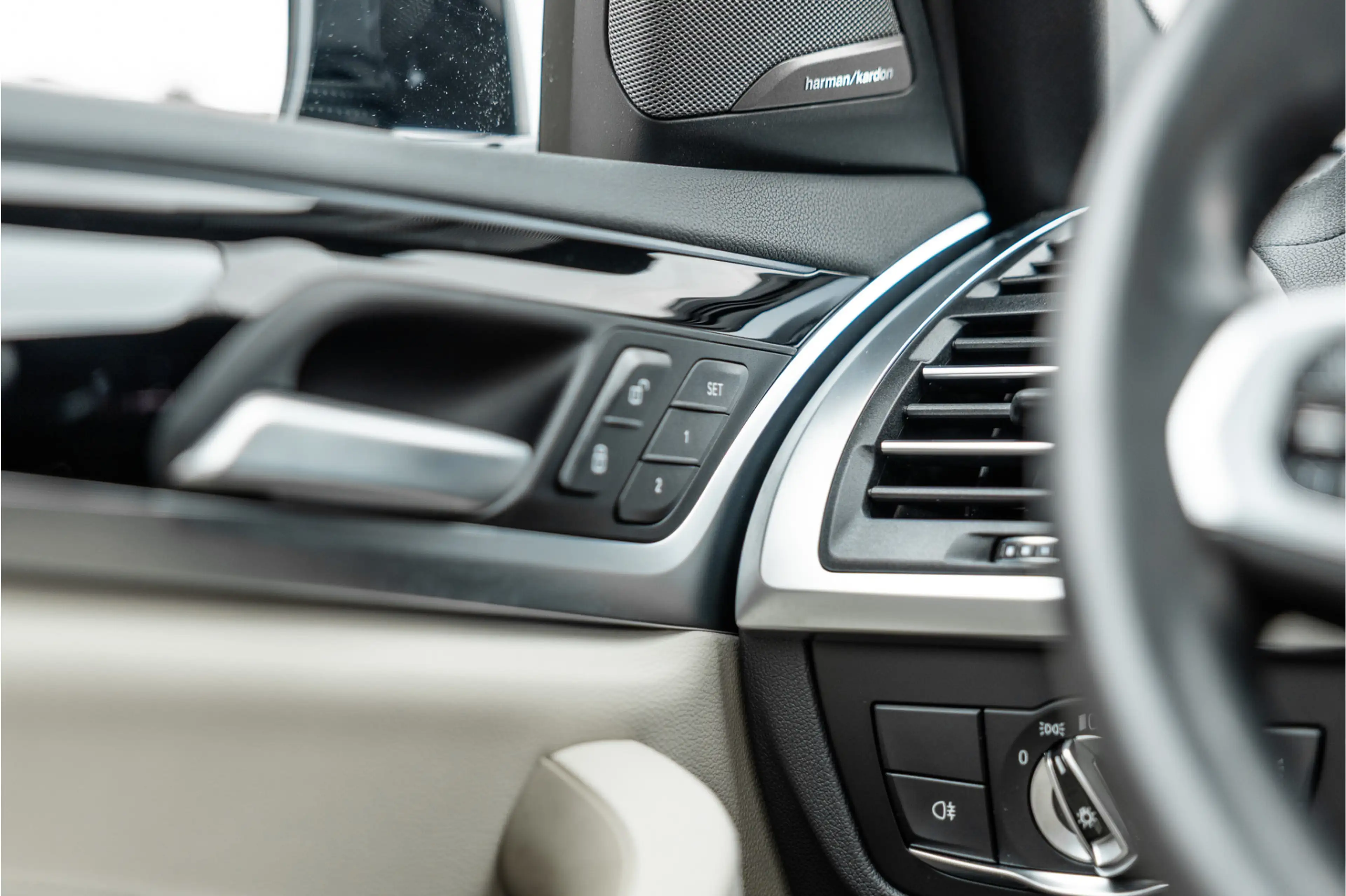 BMW iX3 High Executive 80 kWh — photo 48