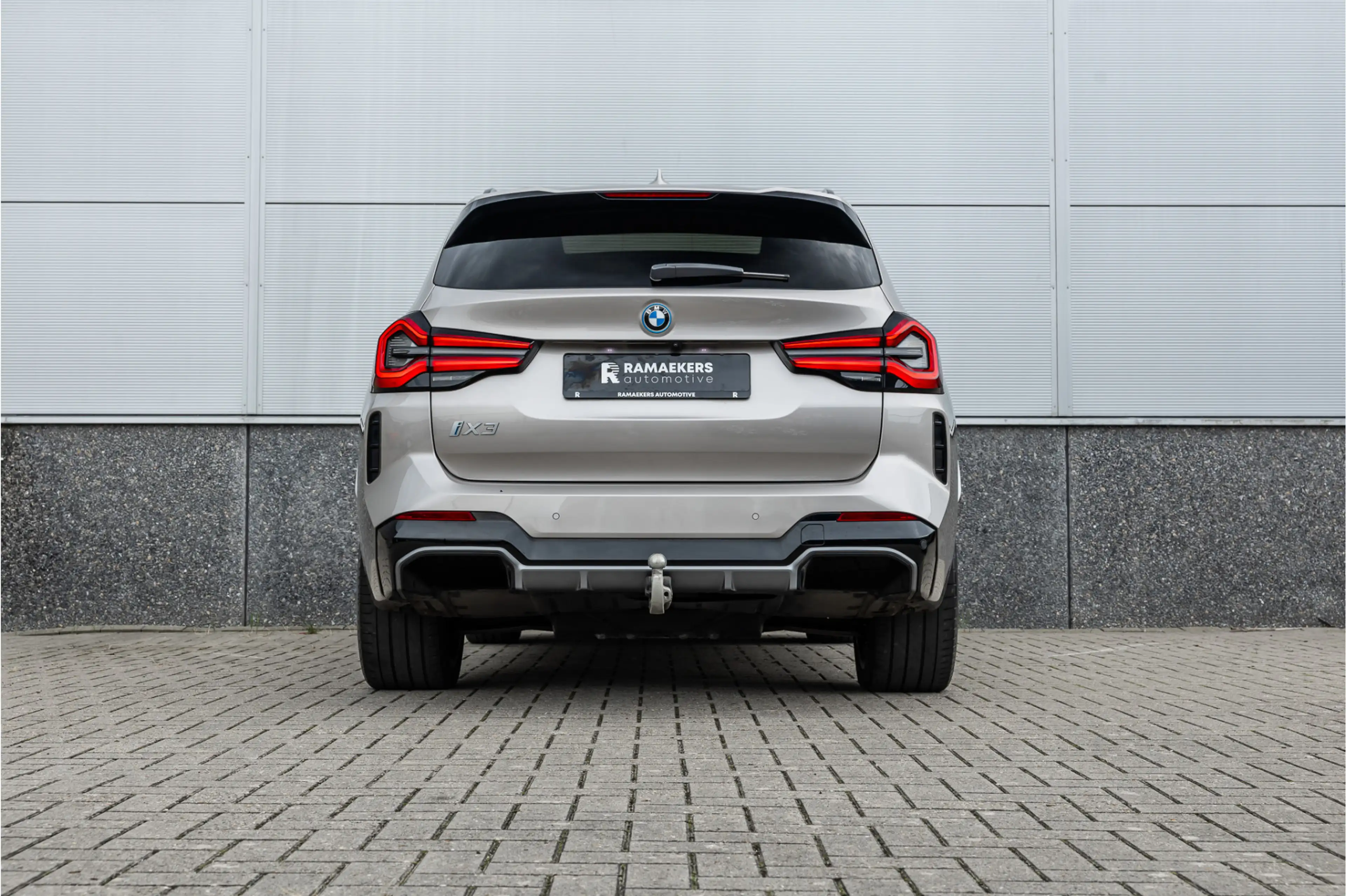 BMW iX3 High Executive 80 kWh — photo 5