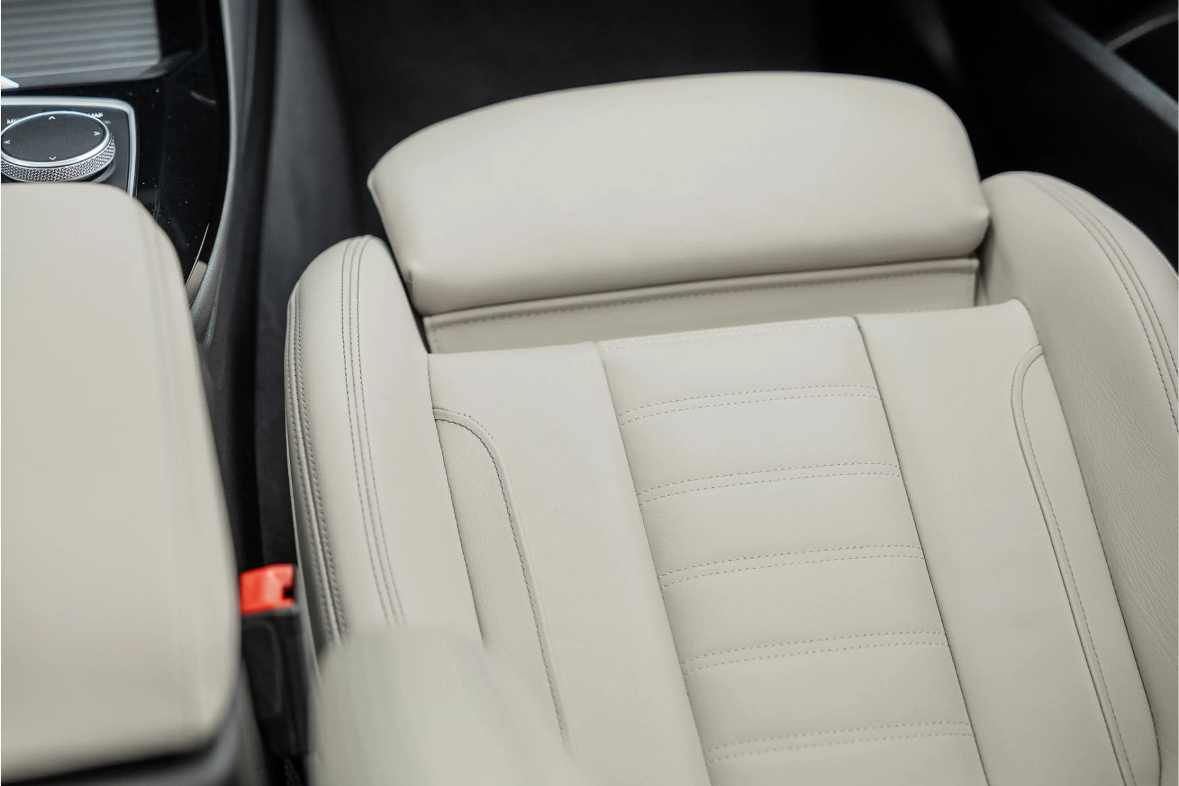 BMW iX3 High Executive 80 kWh — photo 42