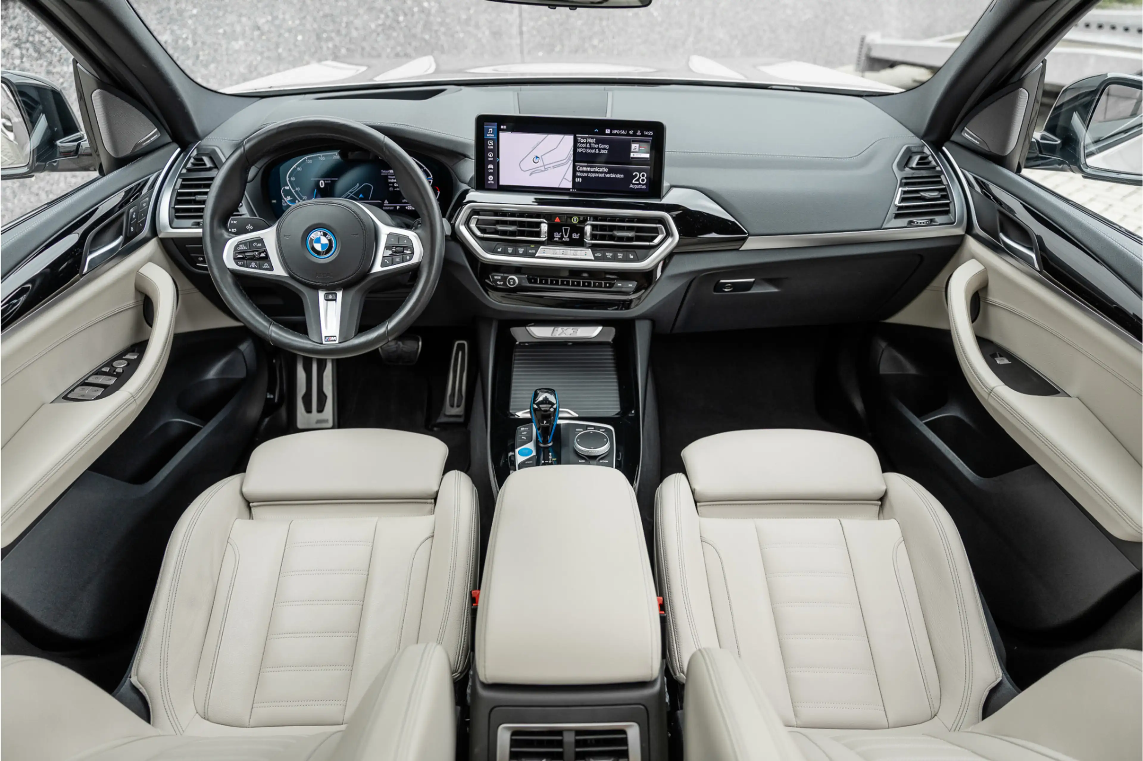 BMW iX3 High Executive 80 kWh — photo 6