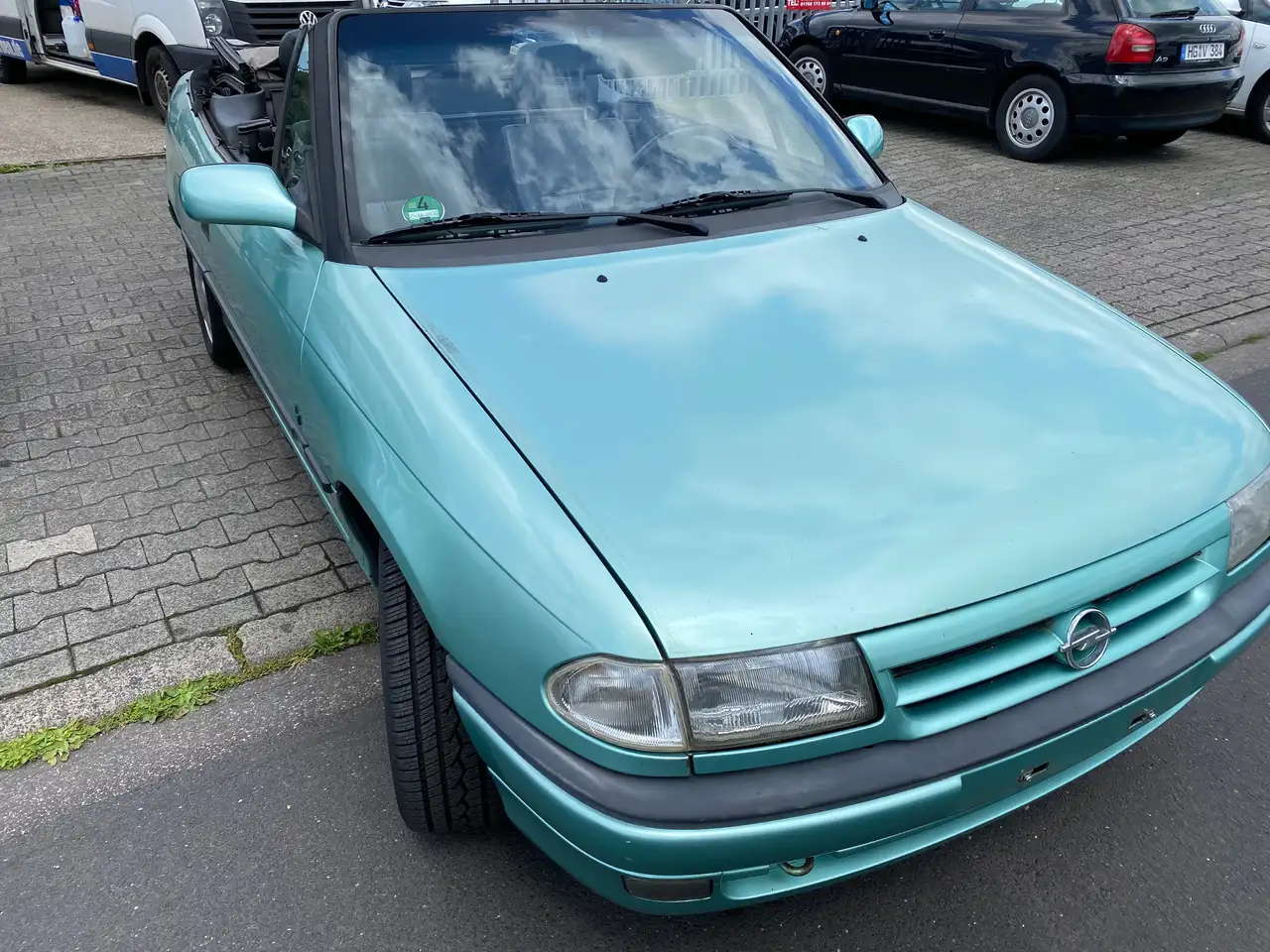 Opel Astra Cabrio 1.6i Bertone Edition, foto 2