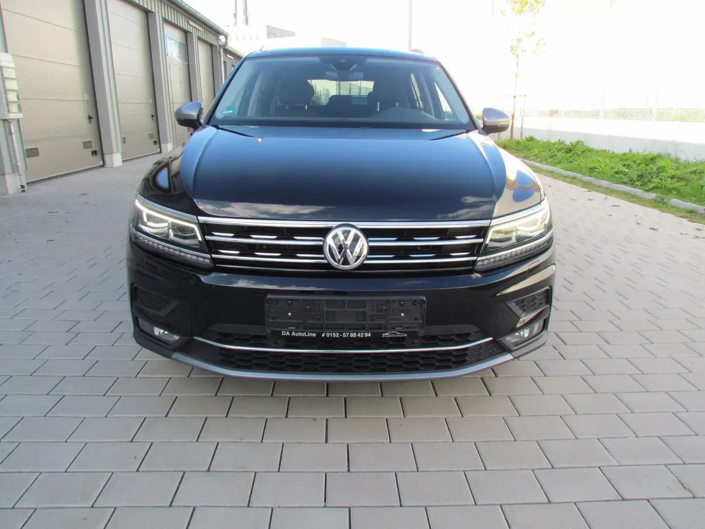 Volkswagen Tiguan Highline 4Motion/ACC/Panorama Schwarz - 2
