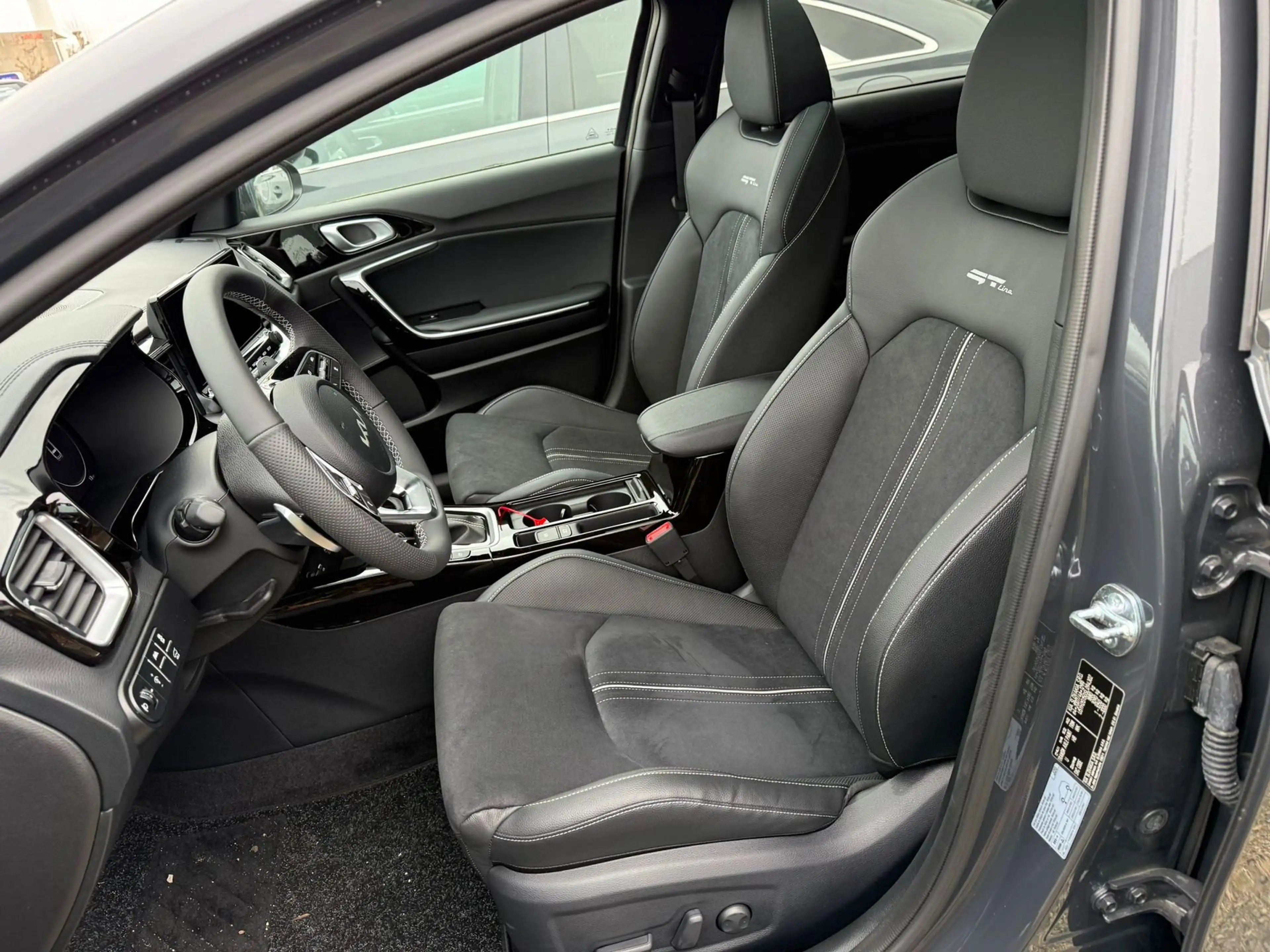 Kia ProCeed / pro_cee'd Proceed GT line 1.5 DCT - panodak - premiumpack — photo 12