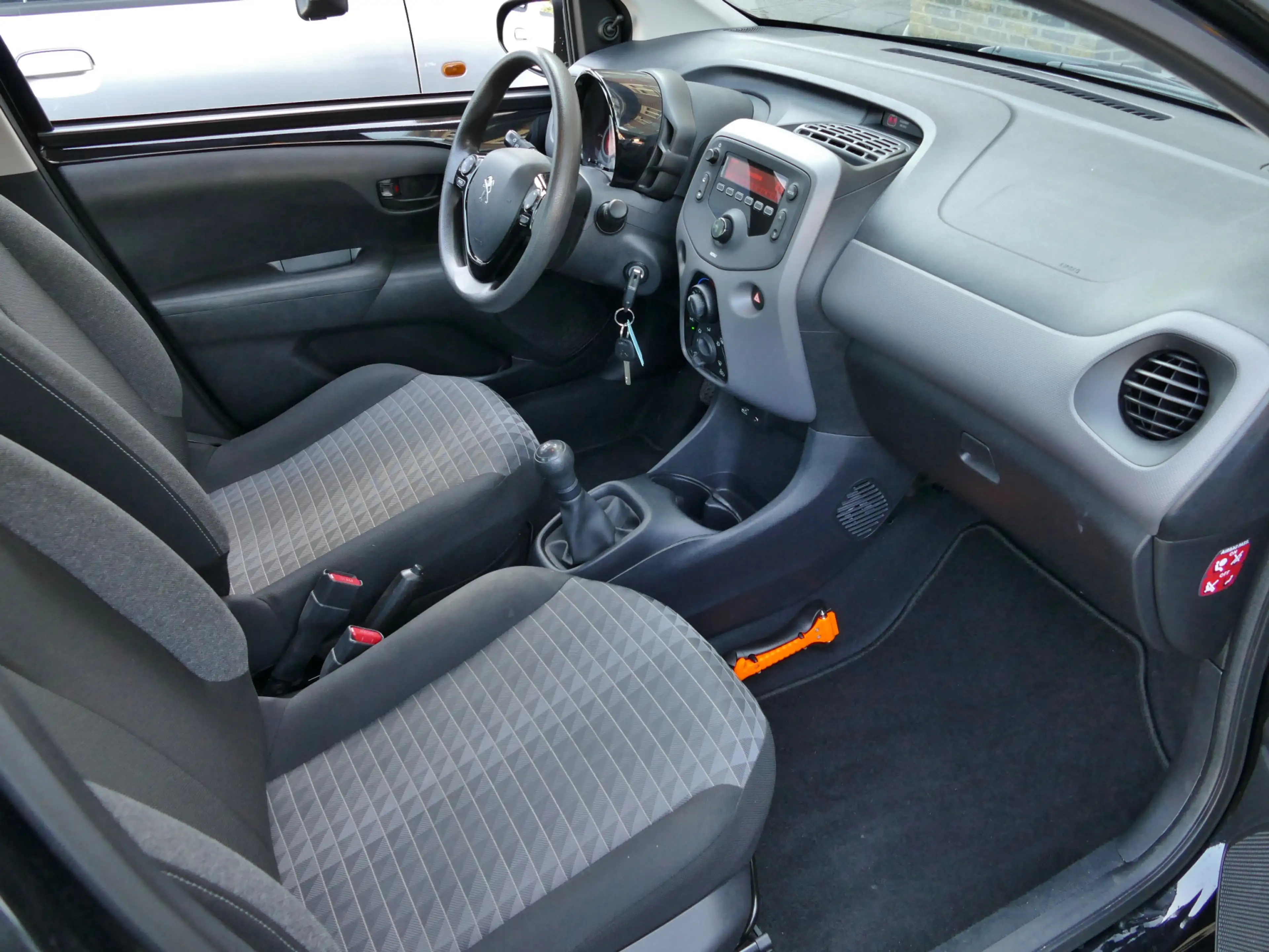 Peugeot 108 1.0 e-VTi Active | bluetooth | airco — photo 28