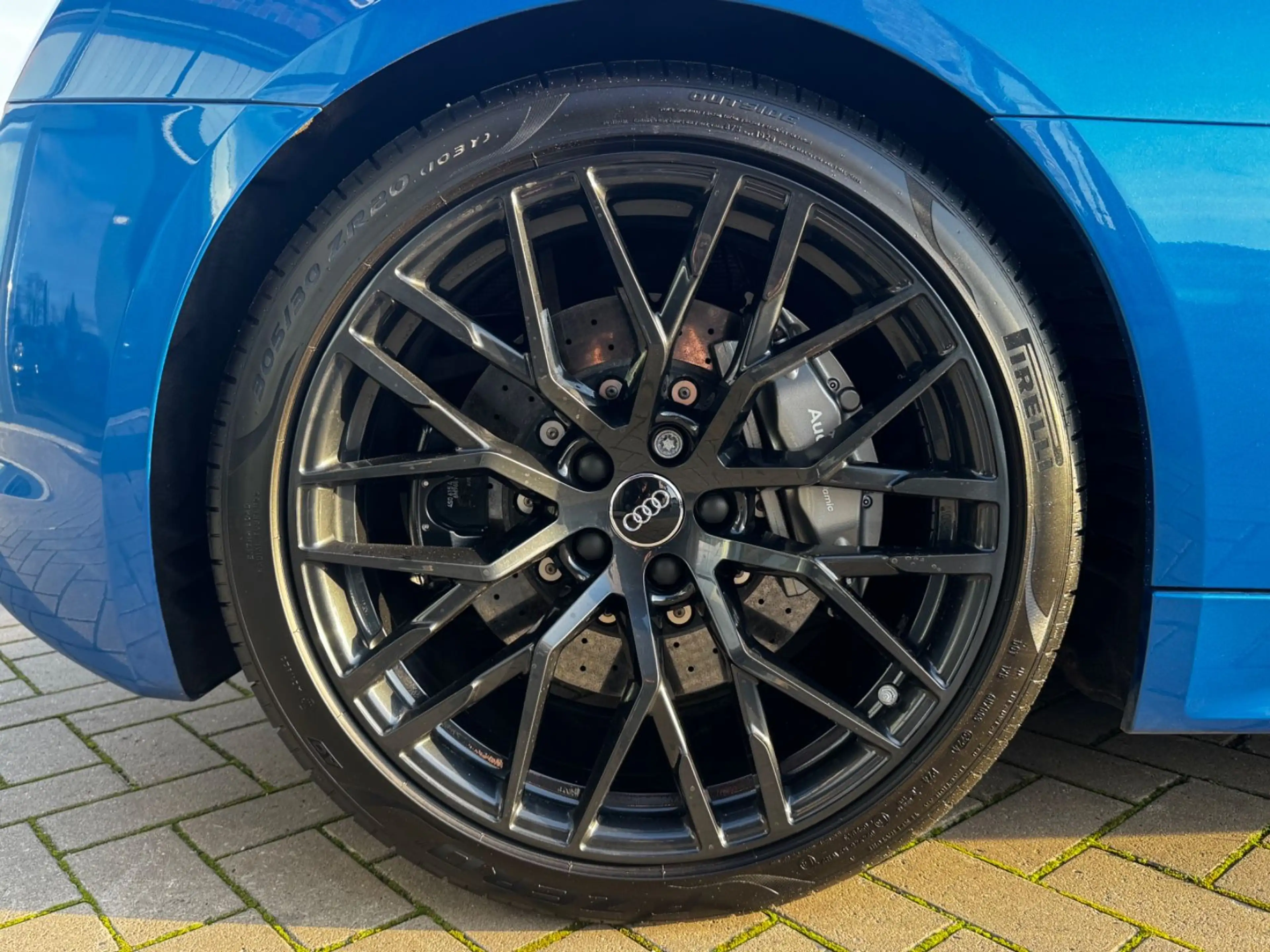 Audi R8 Coupe 5.2 FSI quattro plus *Carbon*B&O* — photo 20