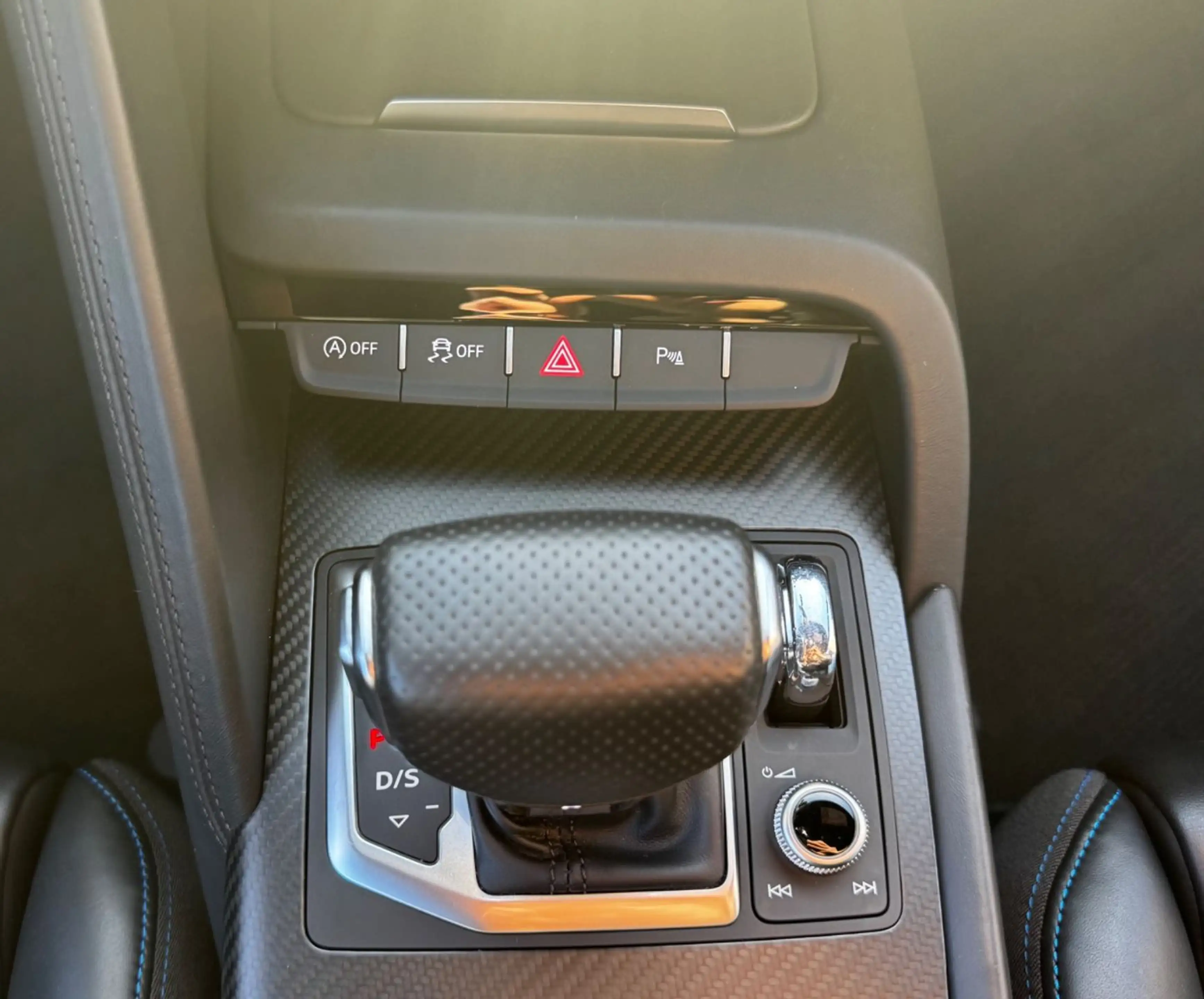 Audi R8 Coupe 5.2 FSI quattro plus *Carbon*B&O* — photo 39