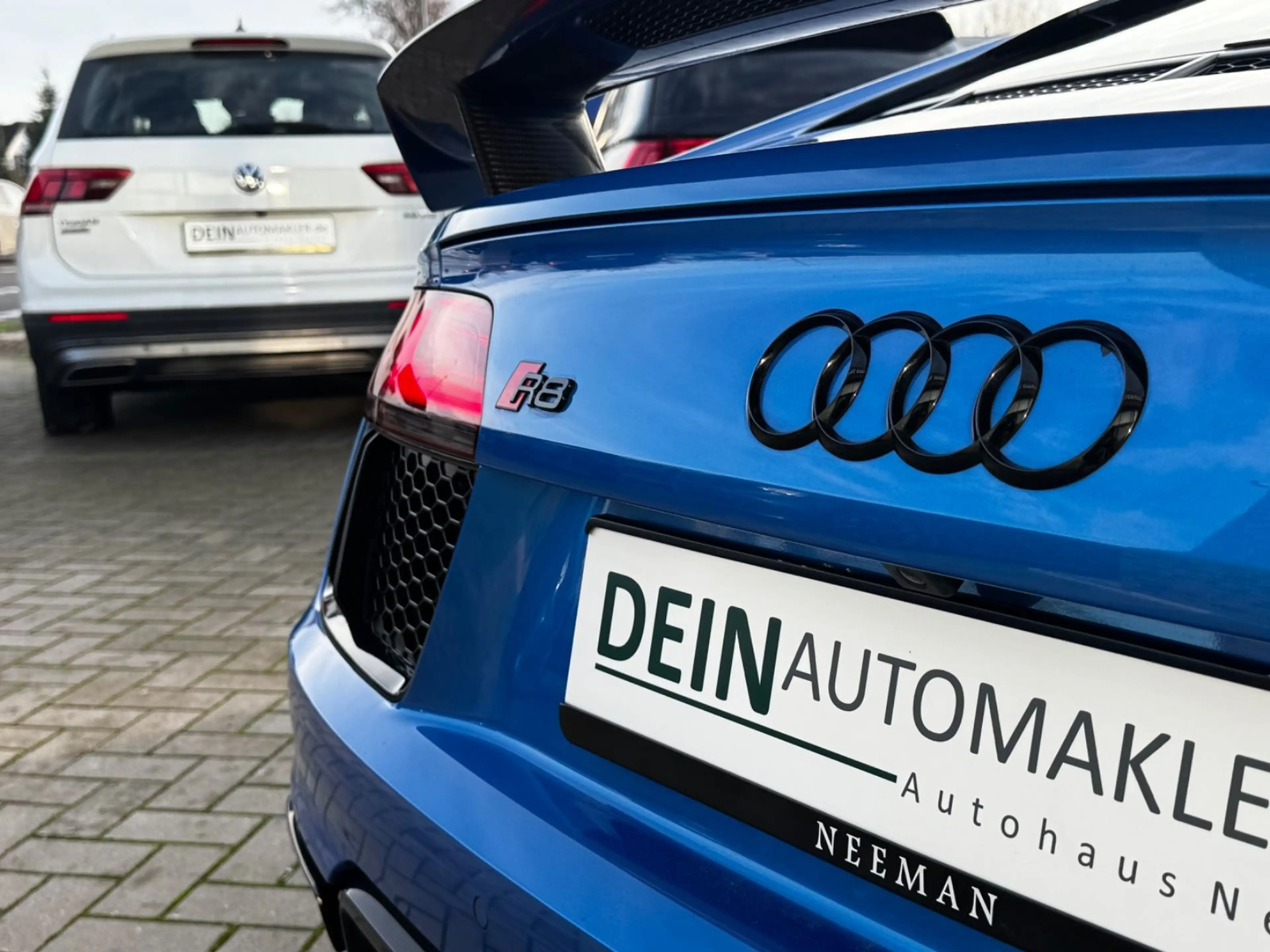 Audi R8 Coupe 5.2 FSI quattro plus *Carbon*B&O* — photo 12