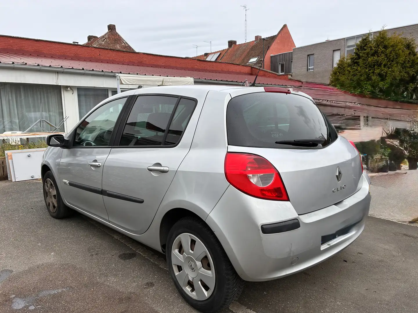 Renault Clio Clio 1.5 dCi 85 eco2 Rip Curl Gris - 1