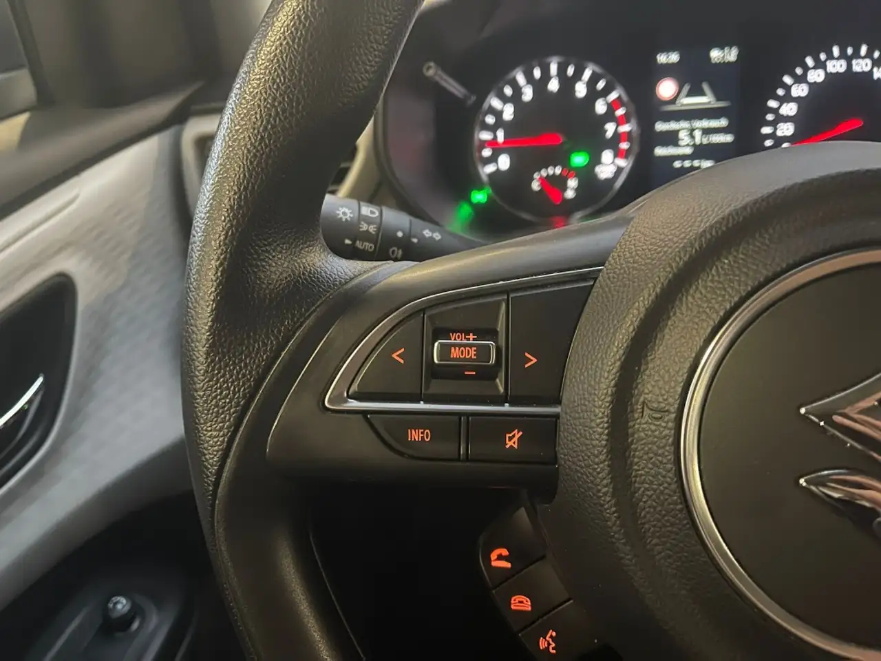 Suzuki Swift 1.2 Comfort Hybrid [ NIEUW MODEL | CAMERA | CARPLA 22