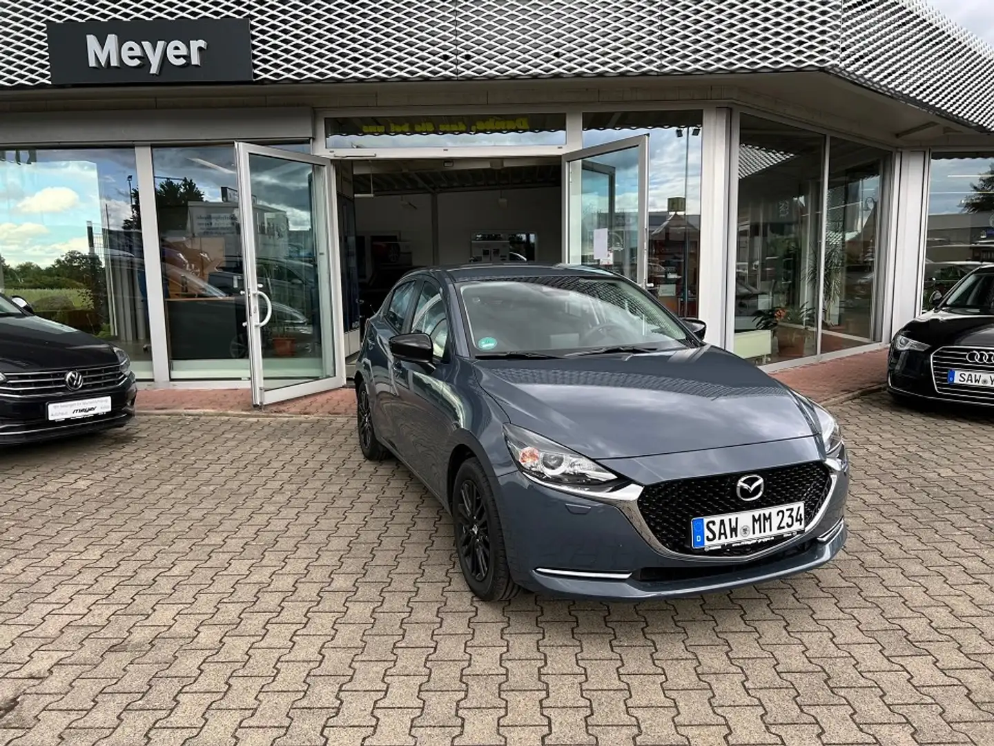 Mazda 2 Homura LED RFK Navi Android Auto Grau - 1